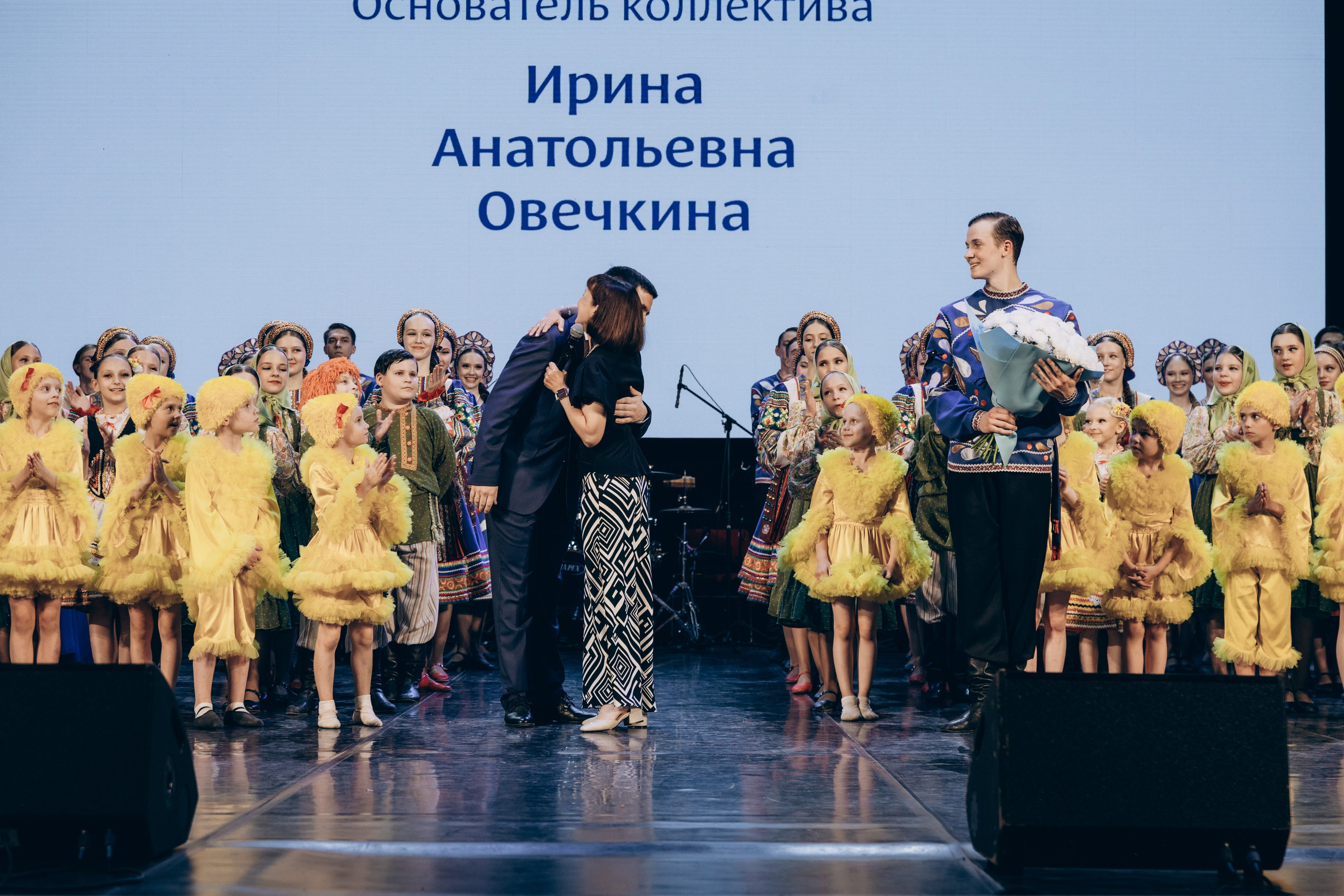 Танцевальный коллектив. Концерт. Ирина Воронкова — фотограф
