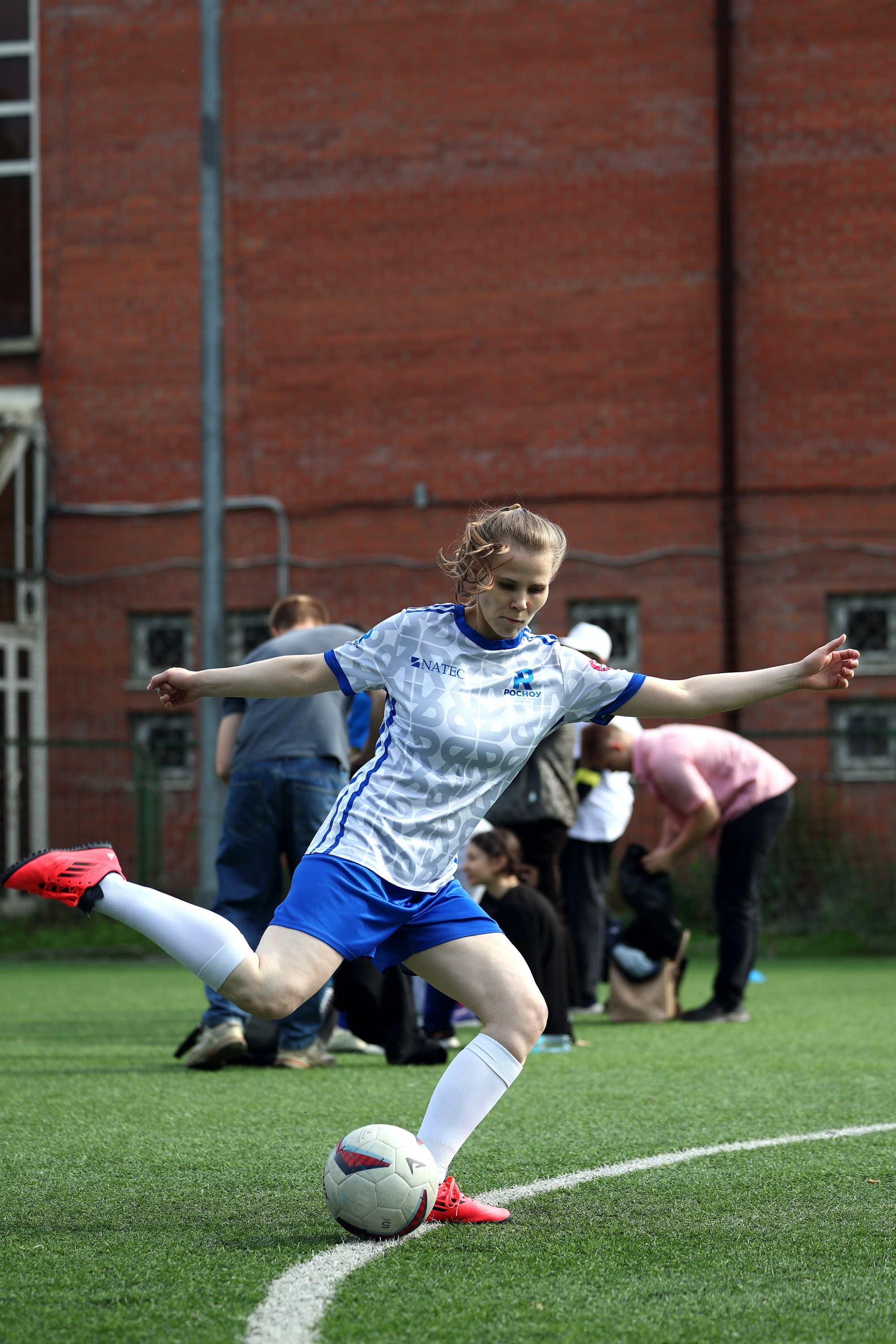 Футбол. Женская лига. Спортивный и репортажный фотограф Ермакова Светлана