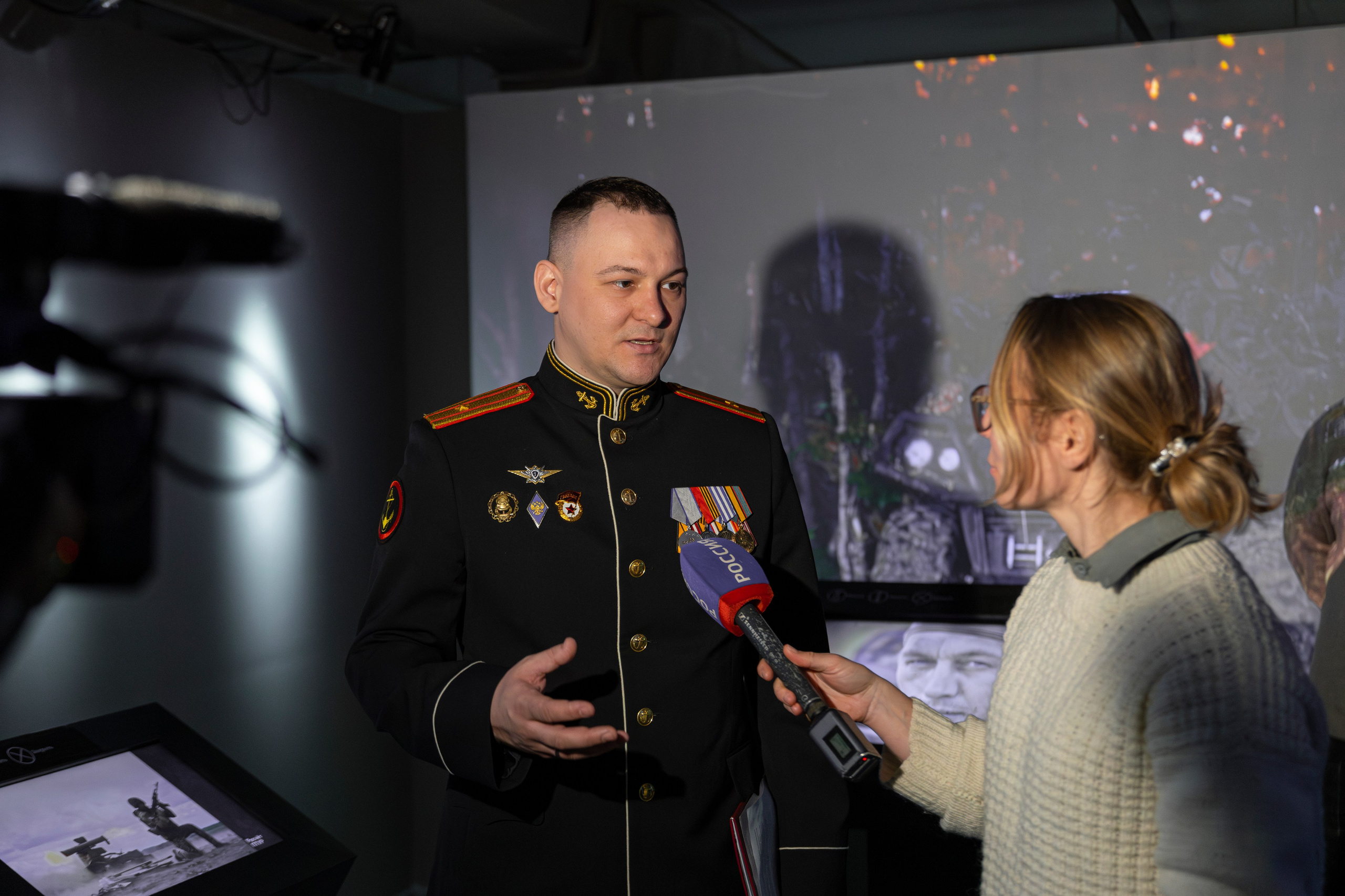 Выставка «Чёрные береты. Где мы, там — победа!». Олег Катакинов| Репортажный фотограф в городе у моря (Владивосток)