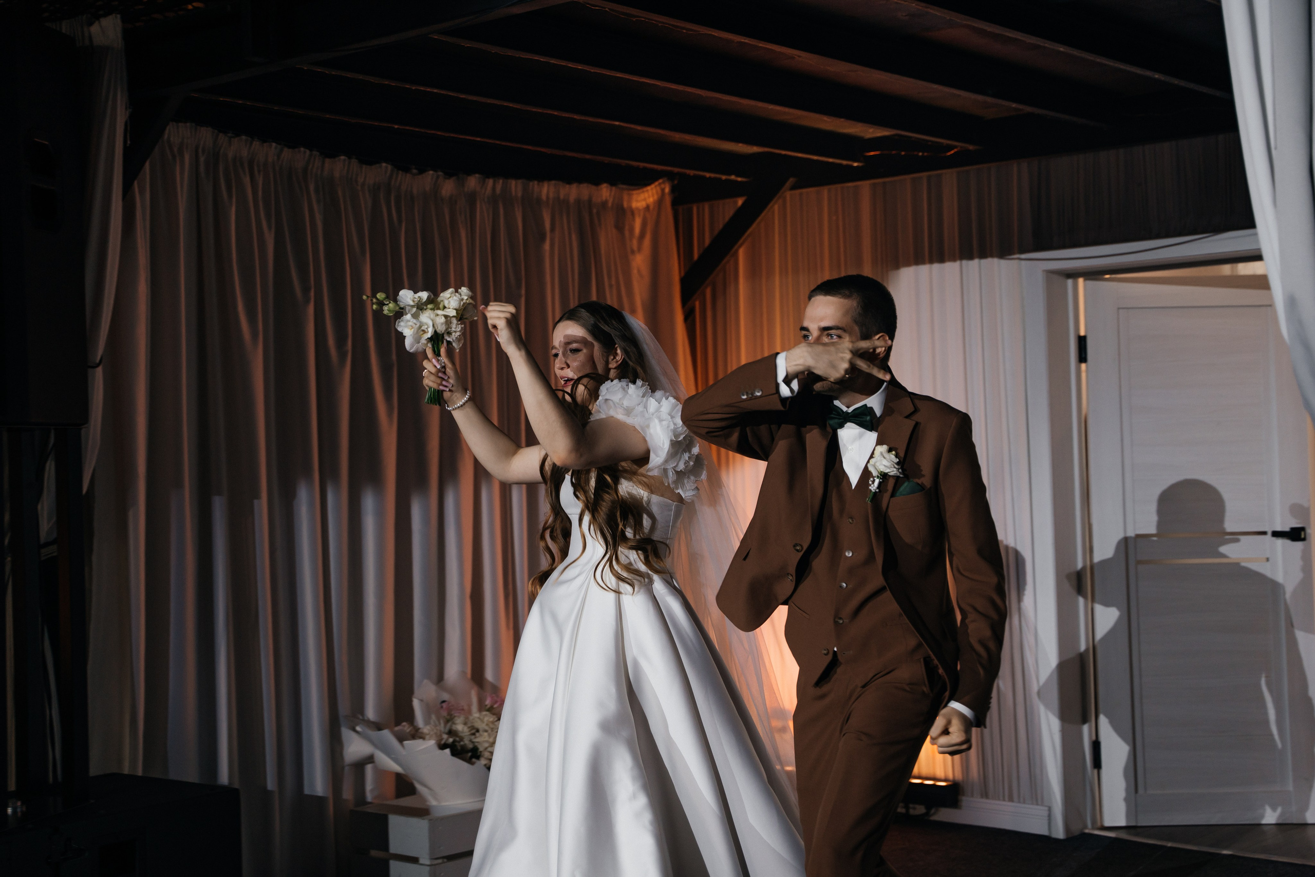 Wedding «Laugh and cry». Свадебные фотограф и видеограф Наталья и Анатолий Новиковы СПб