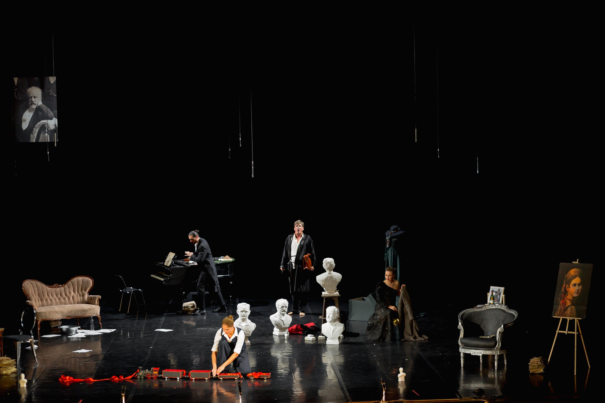 Спектакль Приглушенные голоса в Театре Эрмитажа (+репетиция). Семейный и портретный фотограф в Санкт-Петербурге Андрей Воробьев