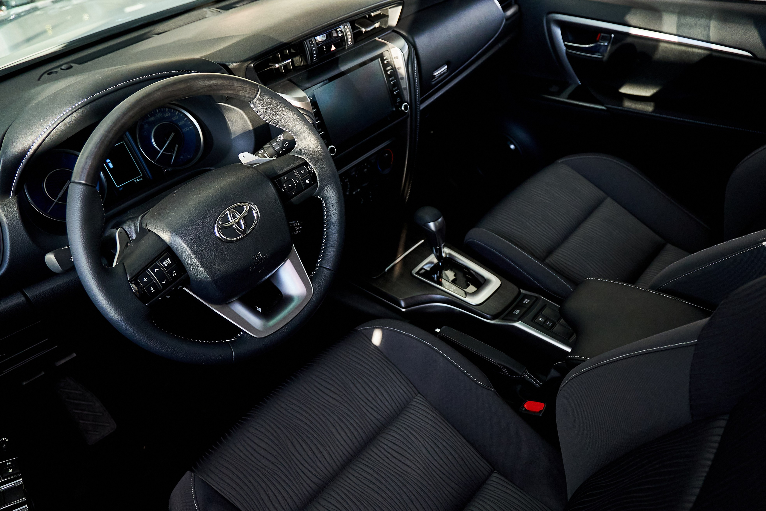 Тойота. Алекс Антипин Фотограф Сургут