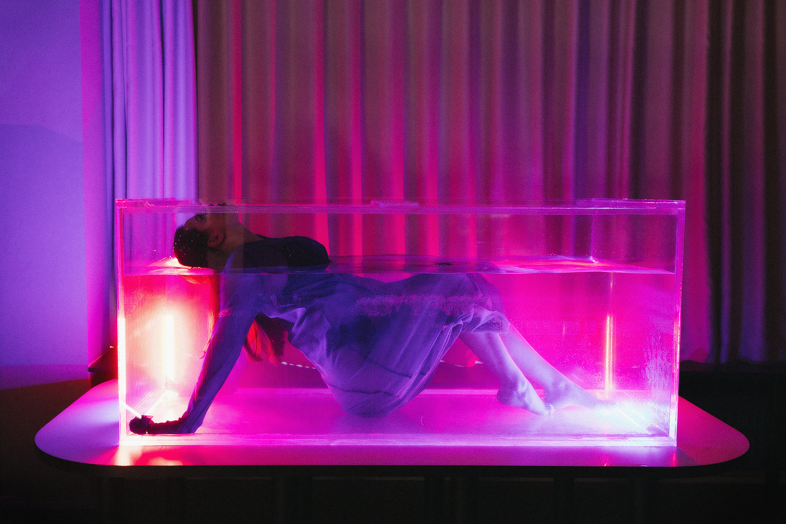 Валерия в аквариуме. Фотограф Санкт-Петербург