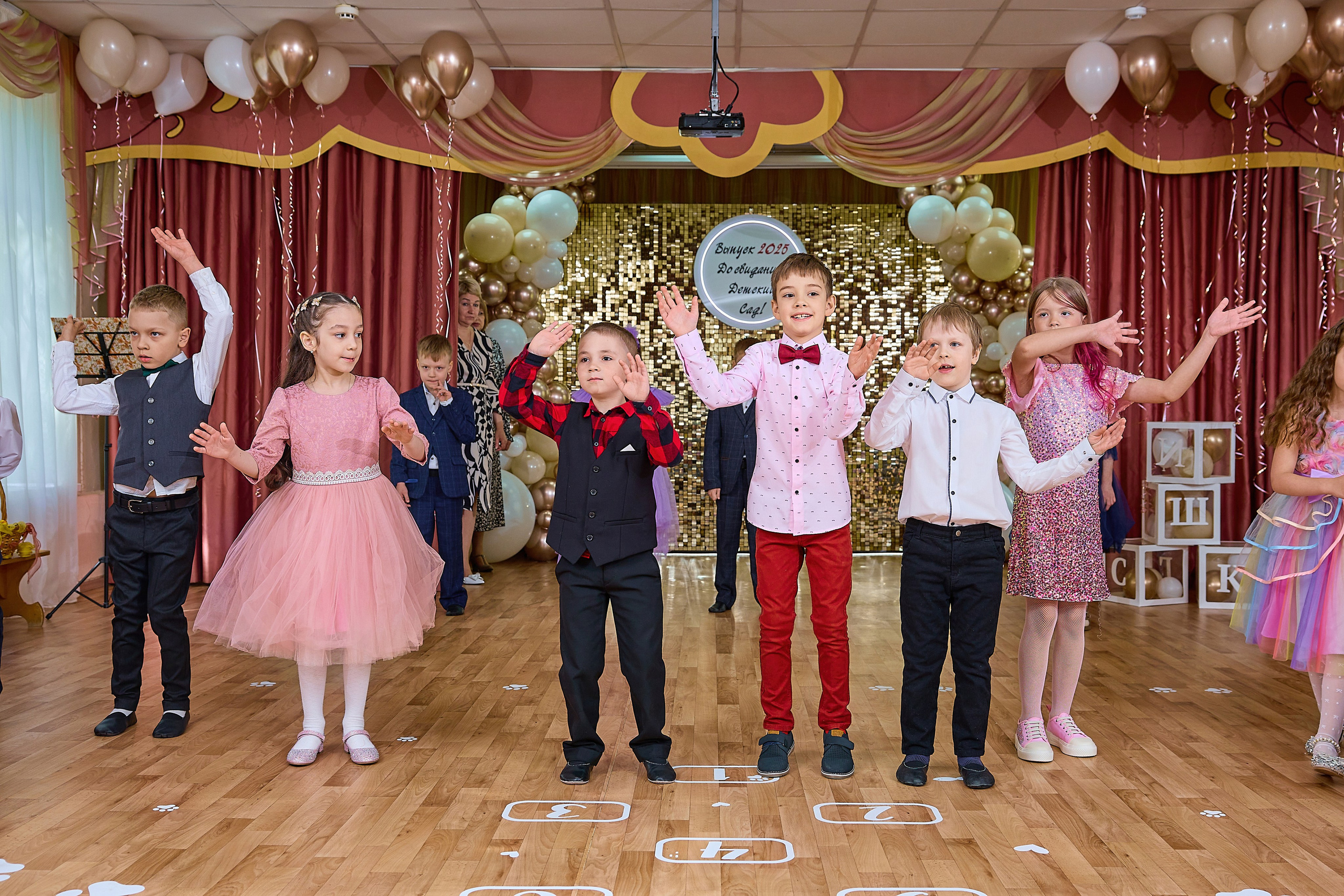 Фотосъёмка выпускного утренника в детском саду. Выпускные альбомы в Москве фотограф Алина Пащук