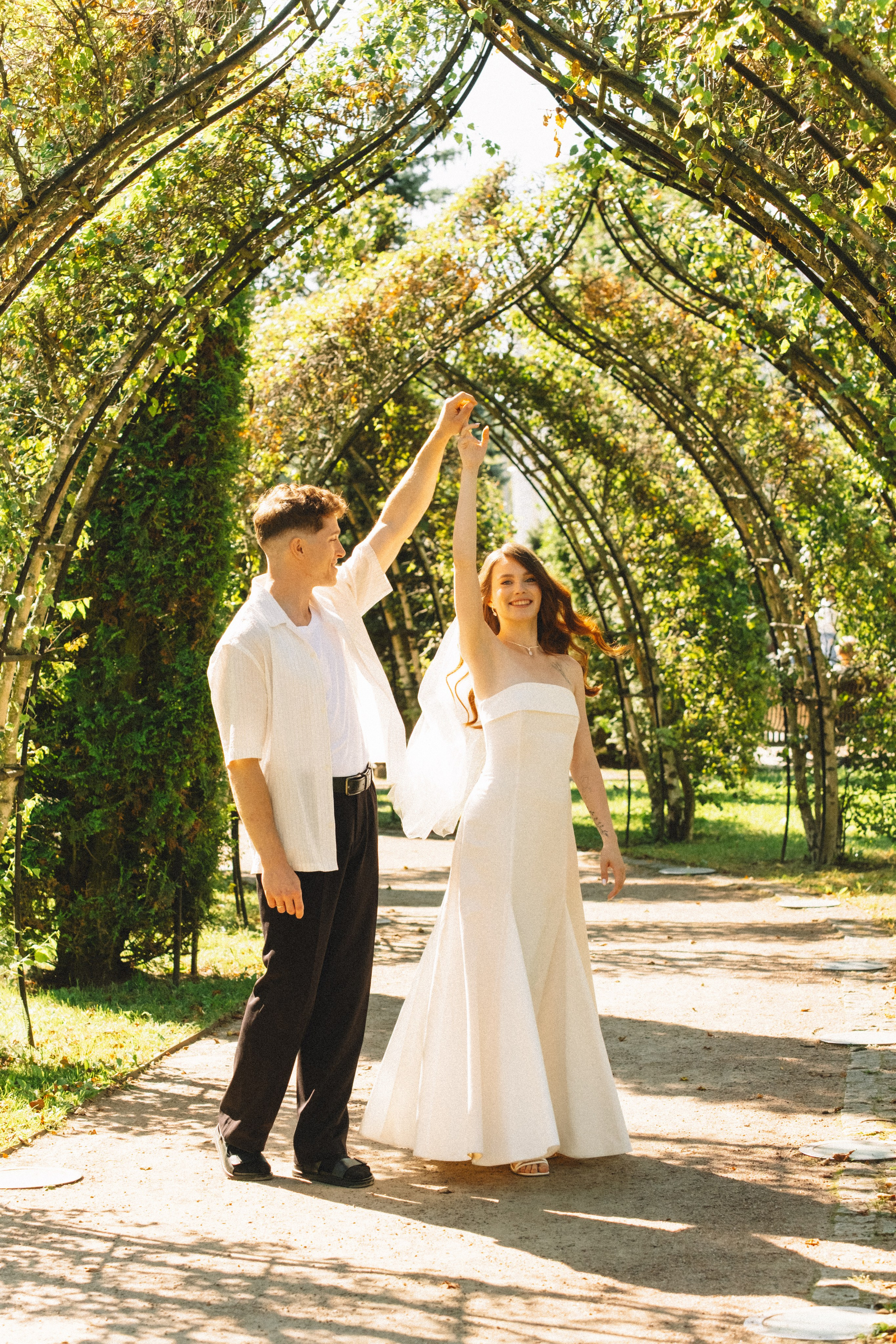 СВАДЕБНАЯ СЬЕМКА В ПЕТЕРГОФЕ И СЬЕМКА РЕПОРТАЖА В ЗАГСЕ ПЕТЕРГОФА. Профессиональный фотограф, Санкт-Петербург — Виктория Богомолова