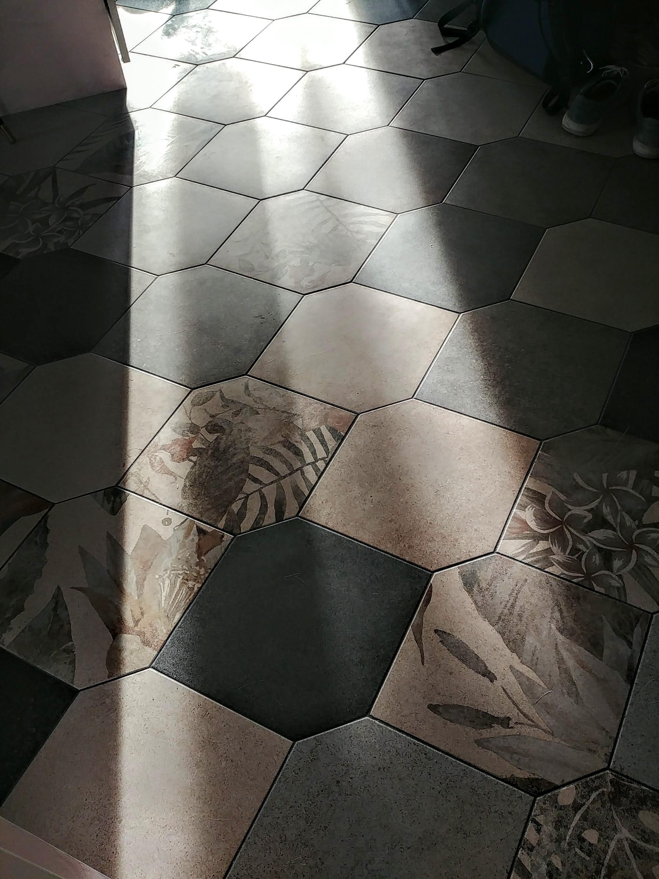 Gallery «IN». Artista Nazarova. Universe strings singing