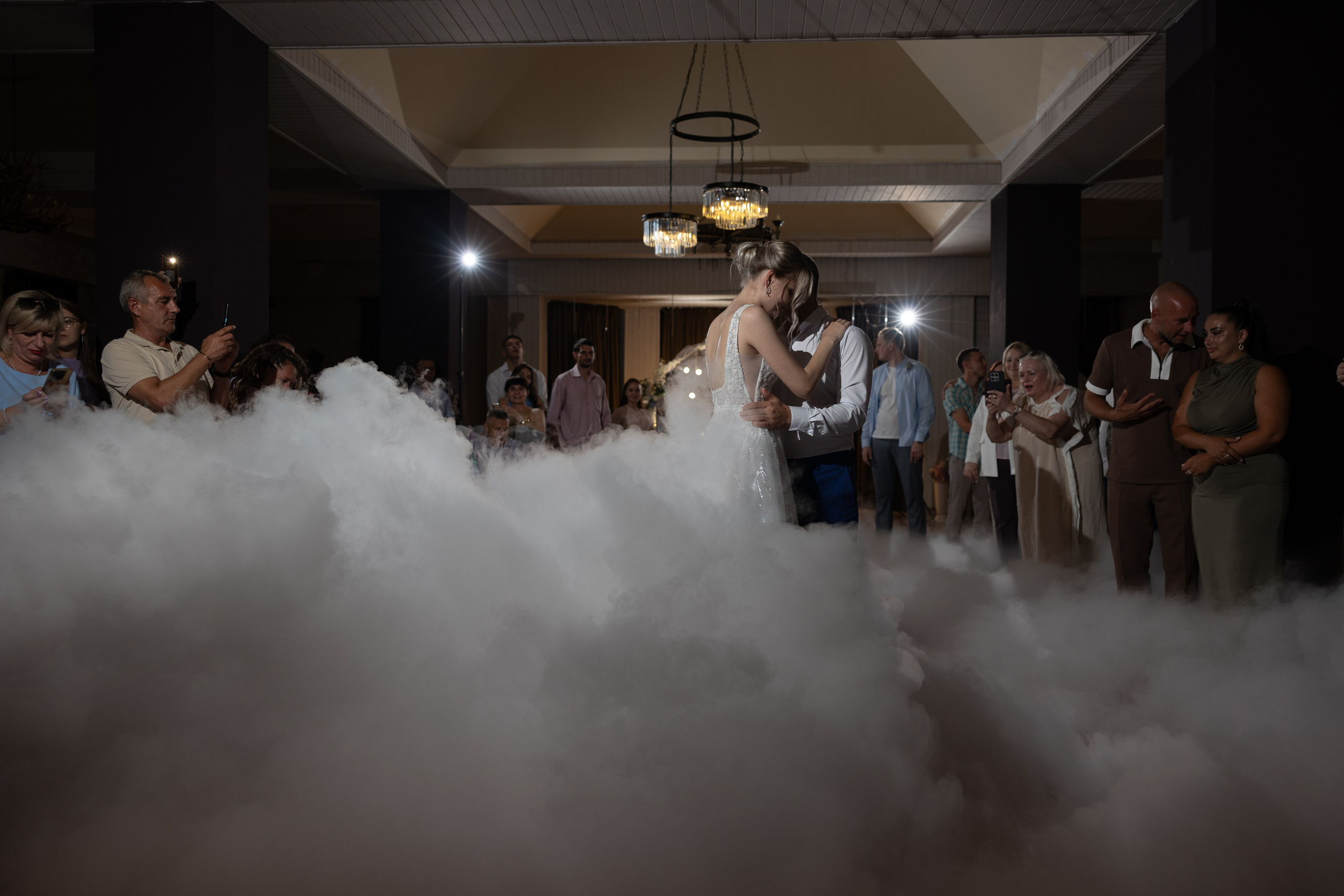 Е+В (Утро, ЗАГС, Luciano, Банкет). Профессиональная фотосъемка в Крыму. Натуральные эмоции и живые кадры. Забронируйте дату прямо сейчас!