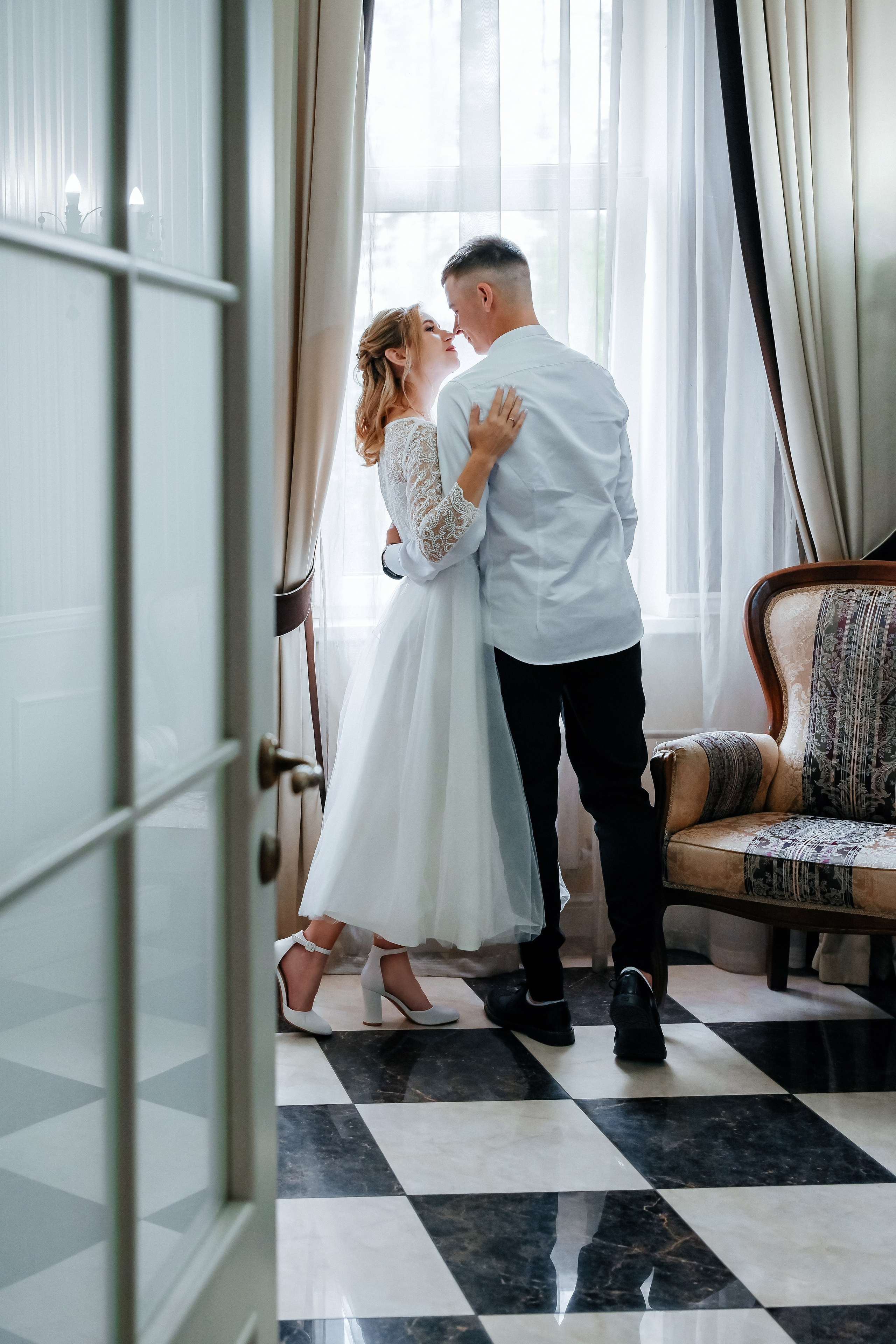 Молодожены Владислав и Алина