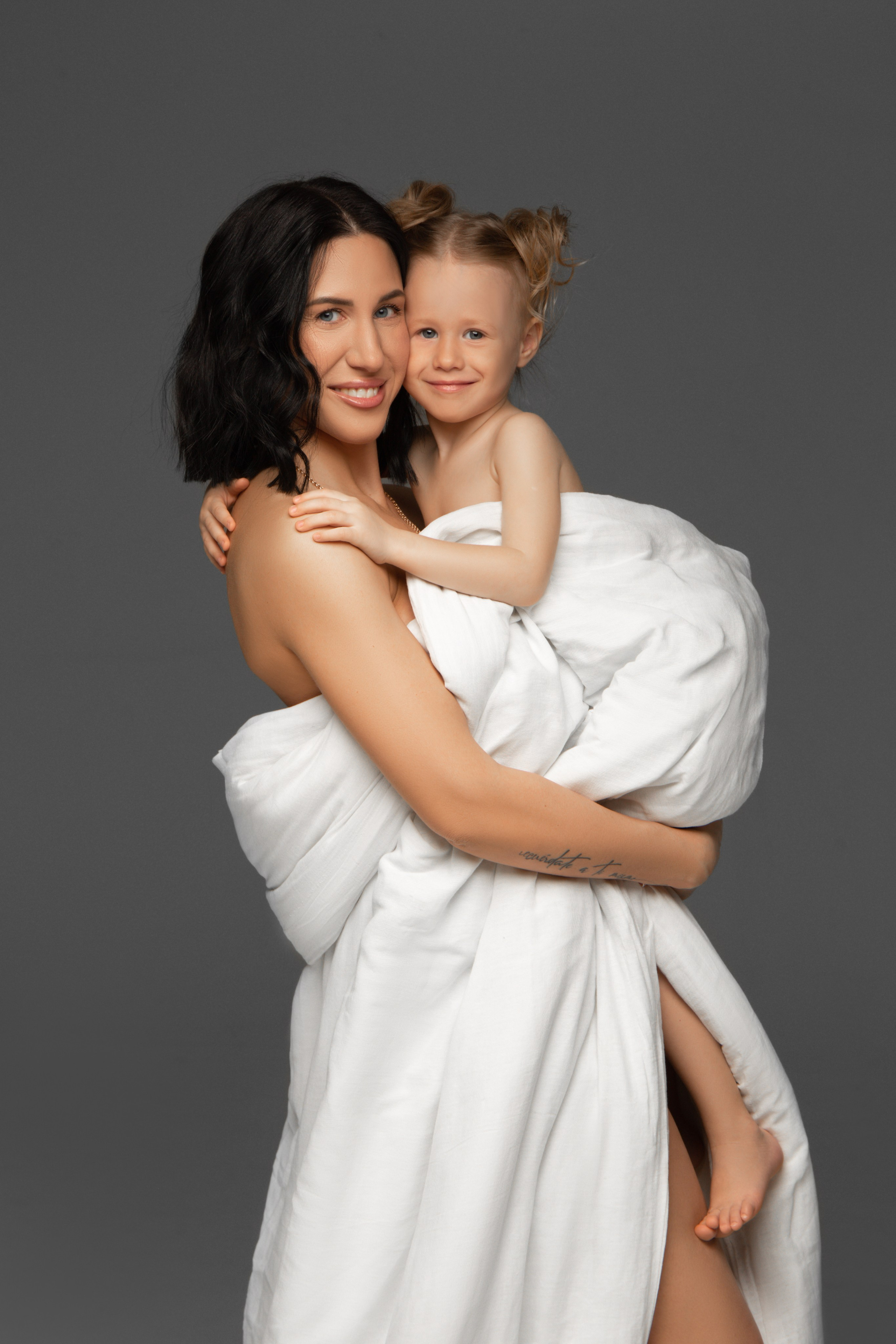 Фотосессия материнства. Фотограф беременности и материнства в Самаре Наташа Бакаянова