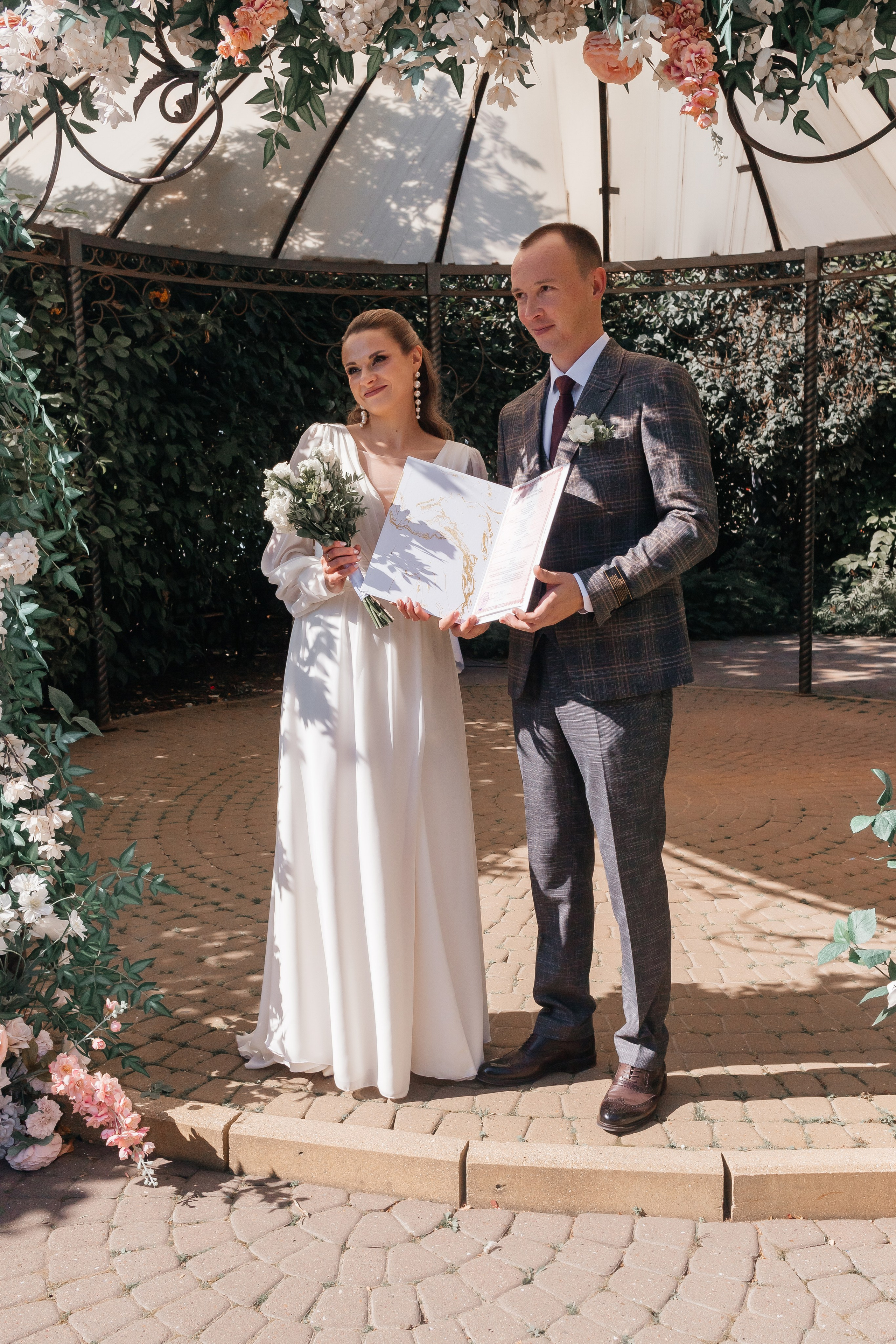 Свадебная прогулка Оли и Димы. Свадебный фотограф и фотограф Love-Store в Нижнем Новгороде Анастасия