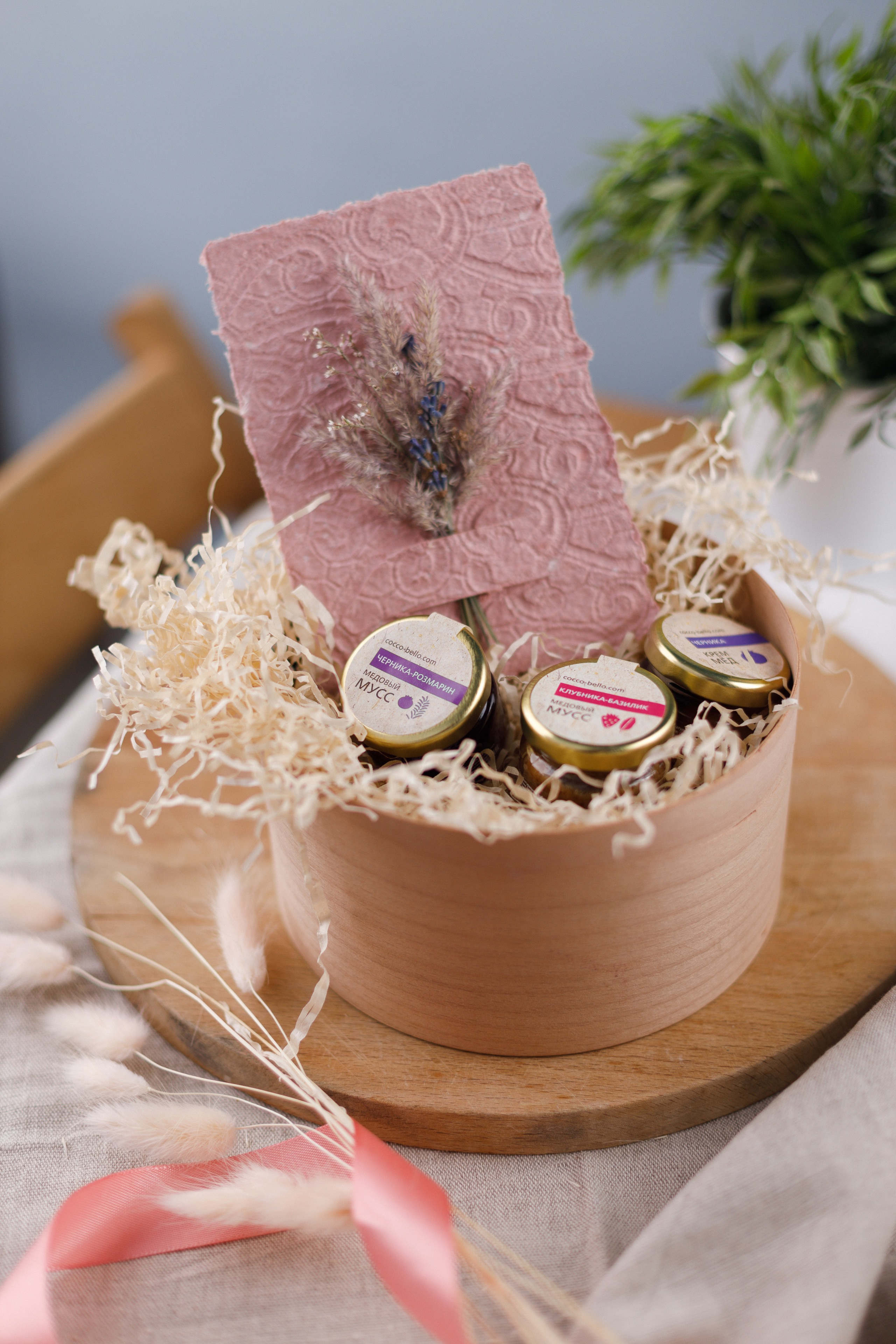 Сatalog of products for the Buysocial online store. Commercial photographer | Anton Ermakov