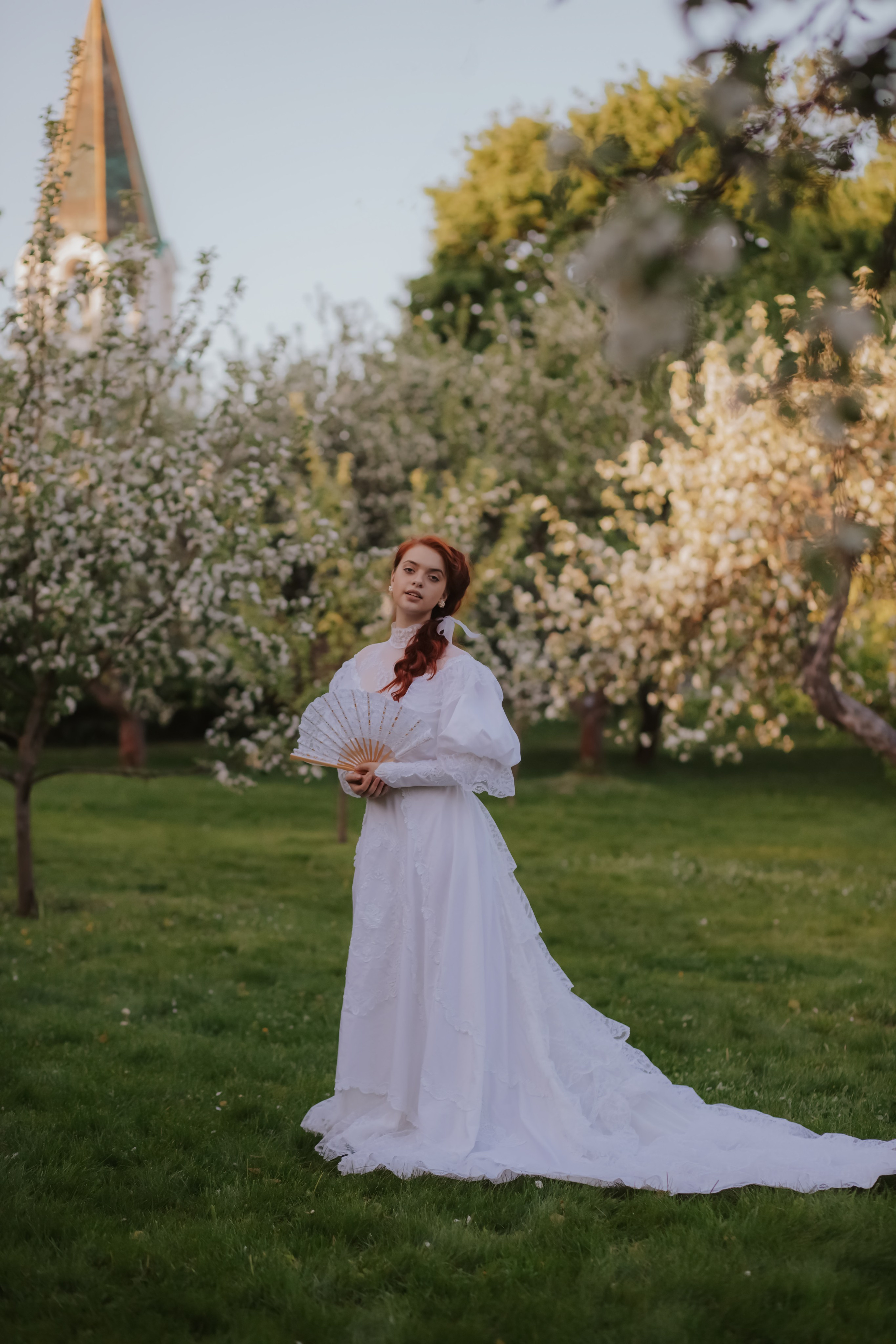 Яблоневый сад. Художественная винтажная фотография