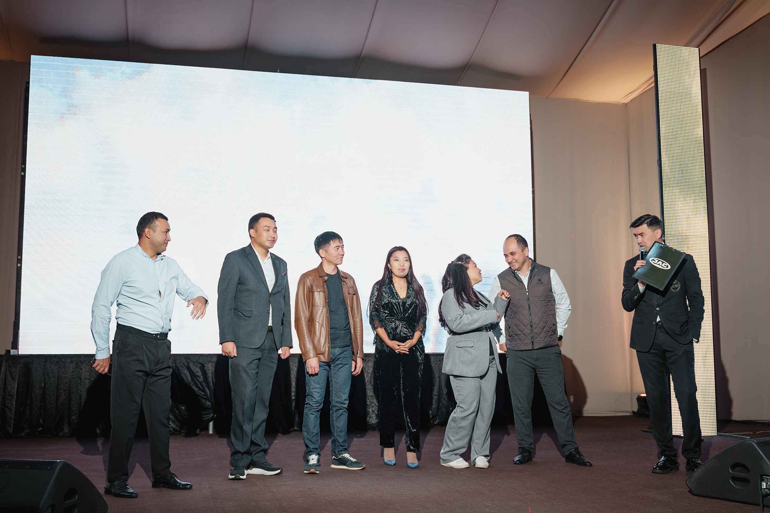 Презентация новой моделей JAC JS8. Фотограф TAULAN_1