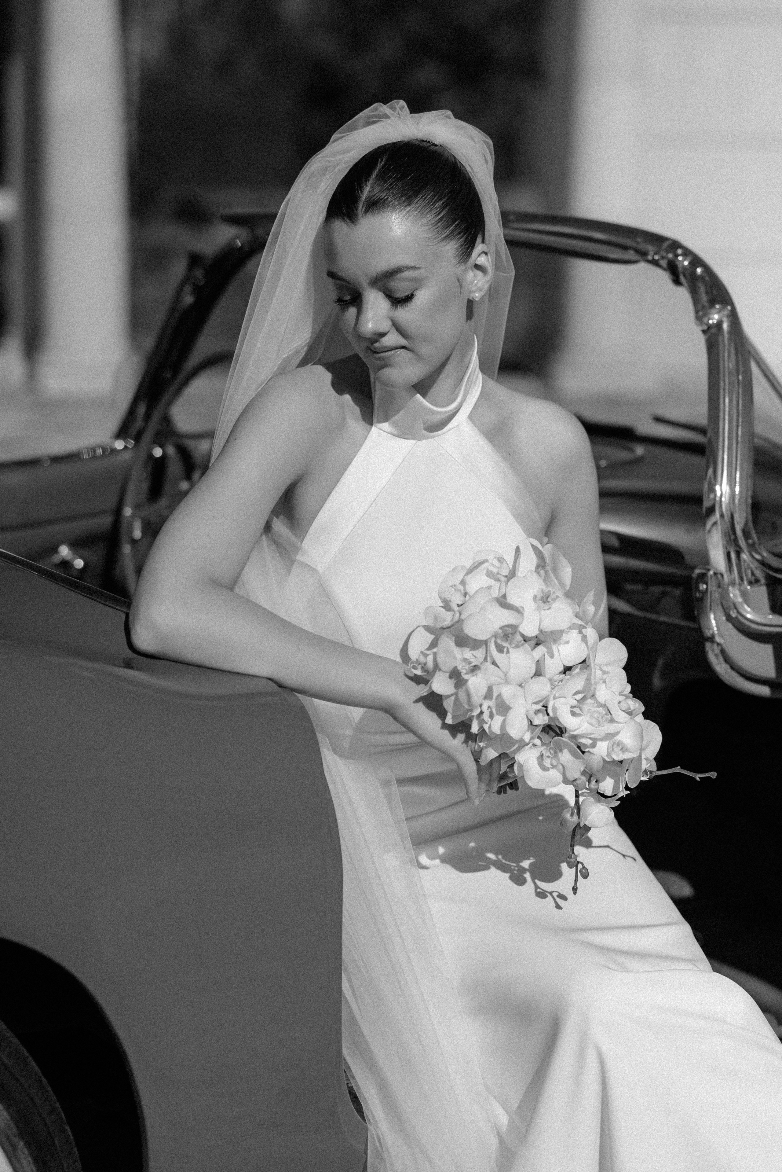 Wedding day in VERSAL PARK. Wedding PHOTOGRAPHER Andrew Vnukov