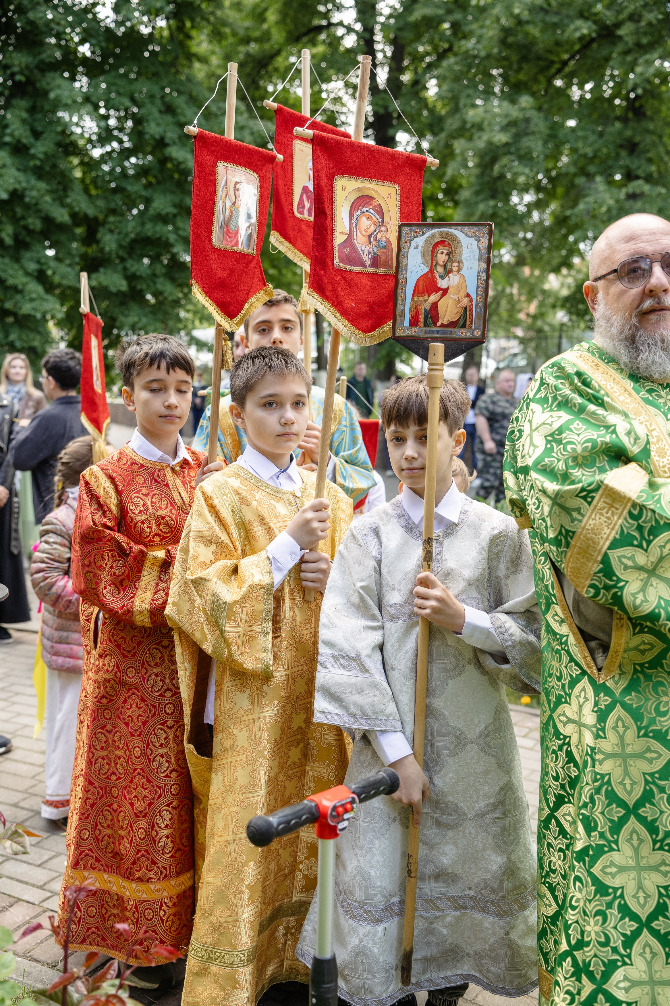 Престольный праздник в храме Троицы Живоначальной. Фотограф Москва/Подмосковье