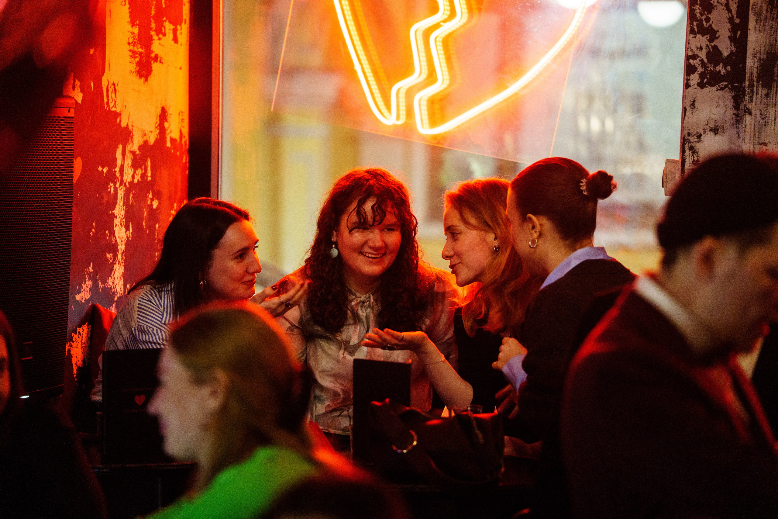 День святого Валентина в Баре разбитых сердец. Концертный и репортажный фотограф в Санкт-Петербурге Слава Пахомов