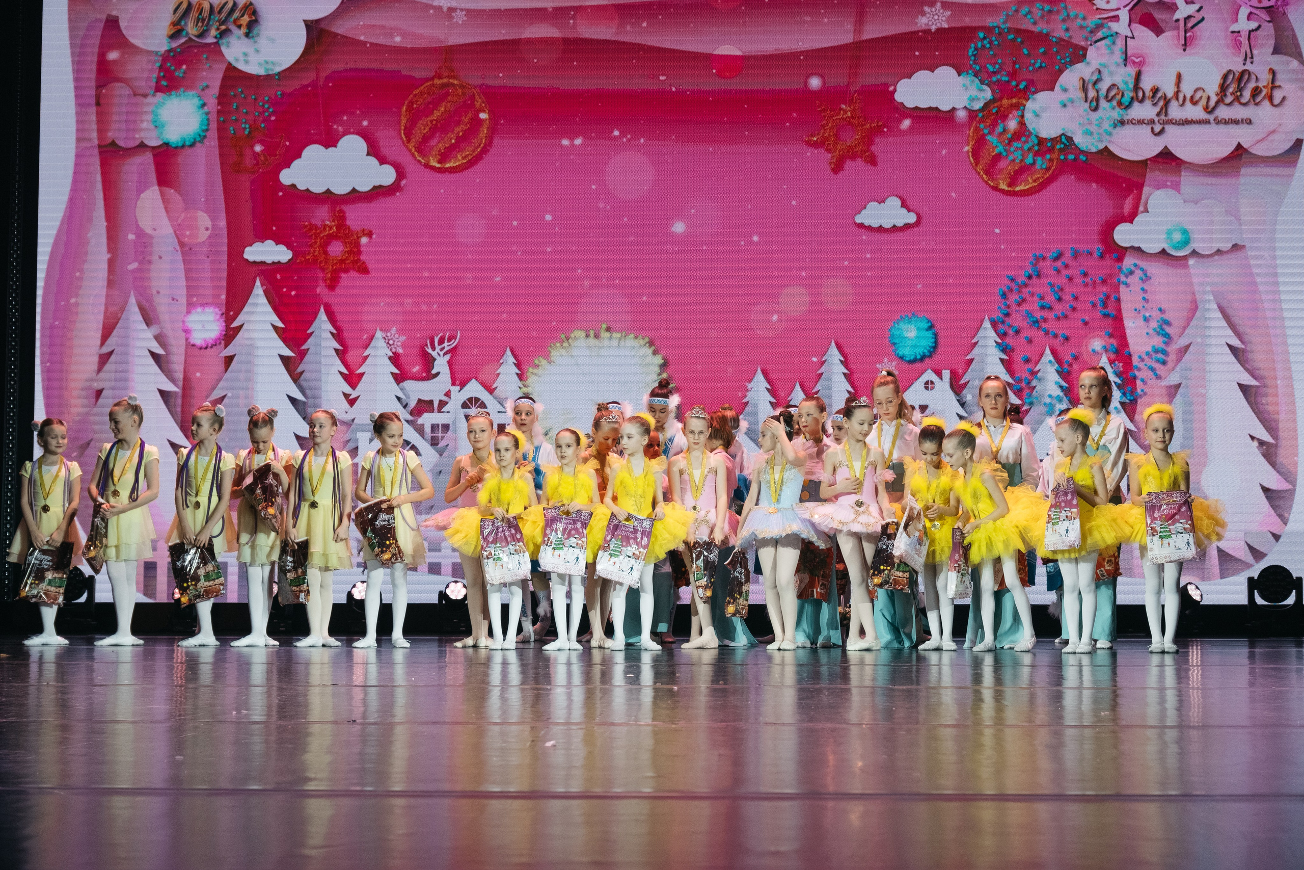 СурГУ 23.12.23. Репортажный и свадебный фотограф в Сургуте