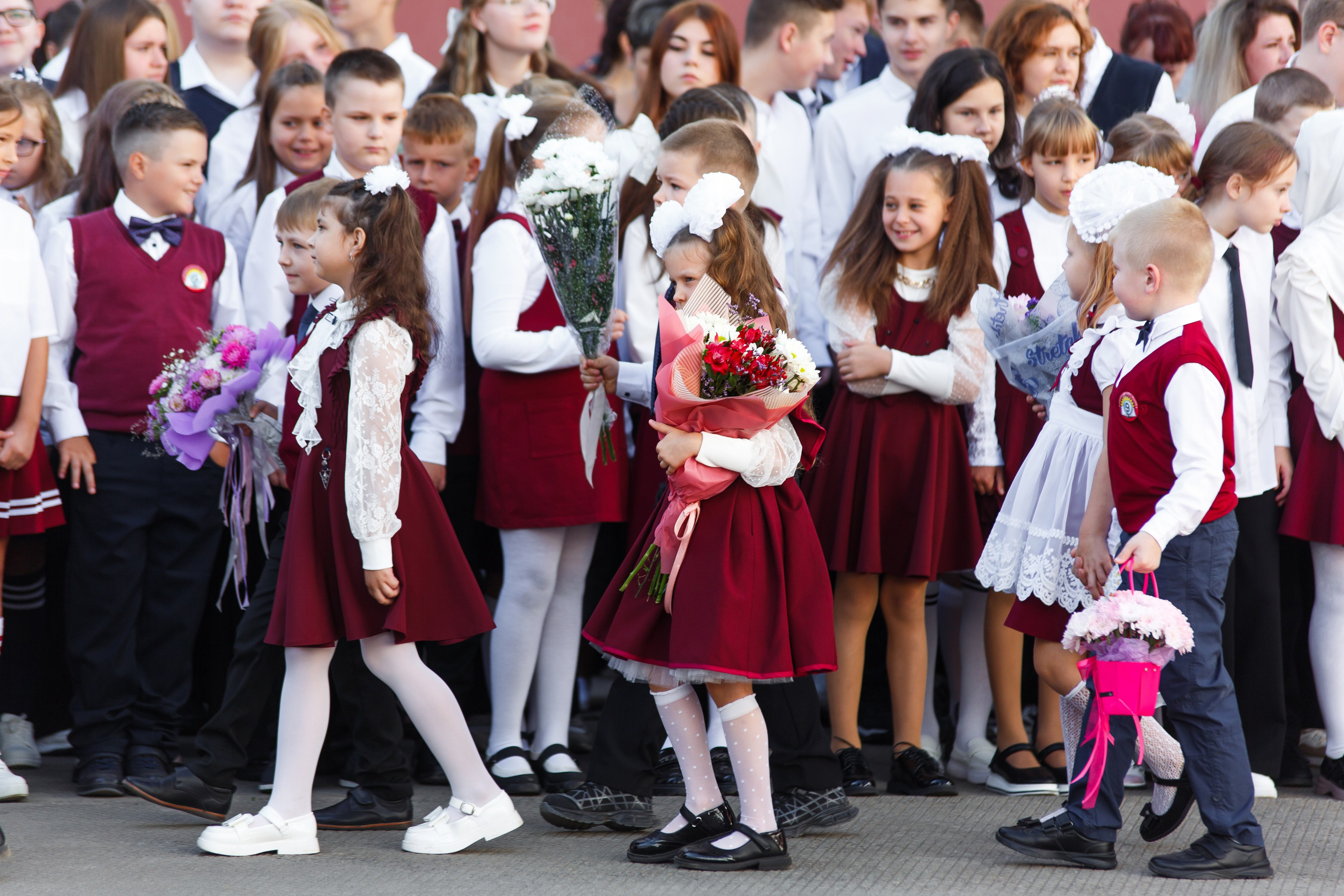 01 СЕНТЯБРЯ 2024 (МБОУ г. Мценска «Средняя школа № 9»). Профессиональный фотограф в Мценске и Орловской области