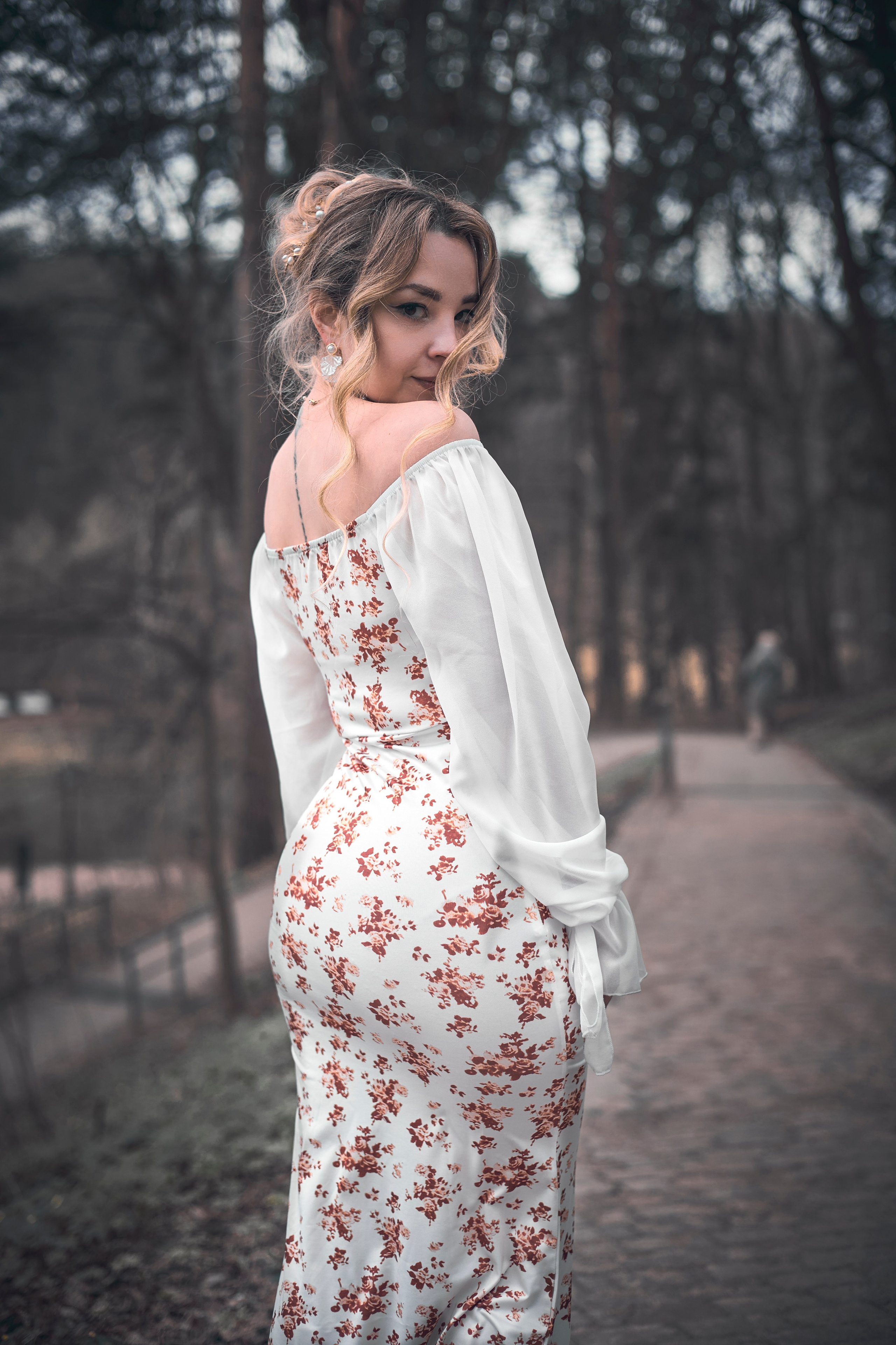 Инна, парк апрель. Фотограф в Москве и Московской области Юлия Паршикова