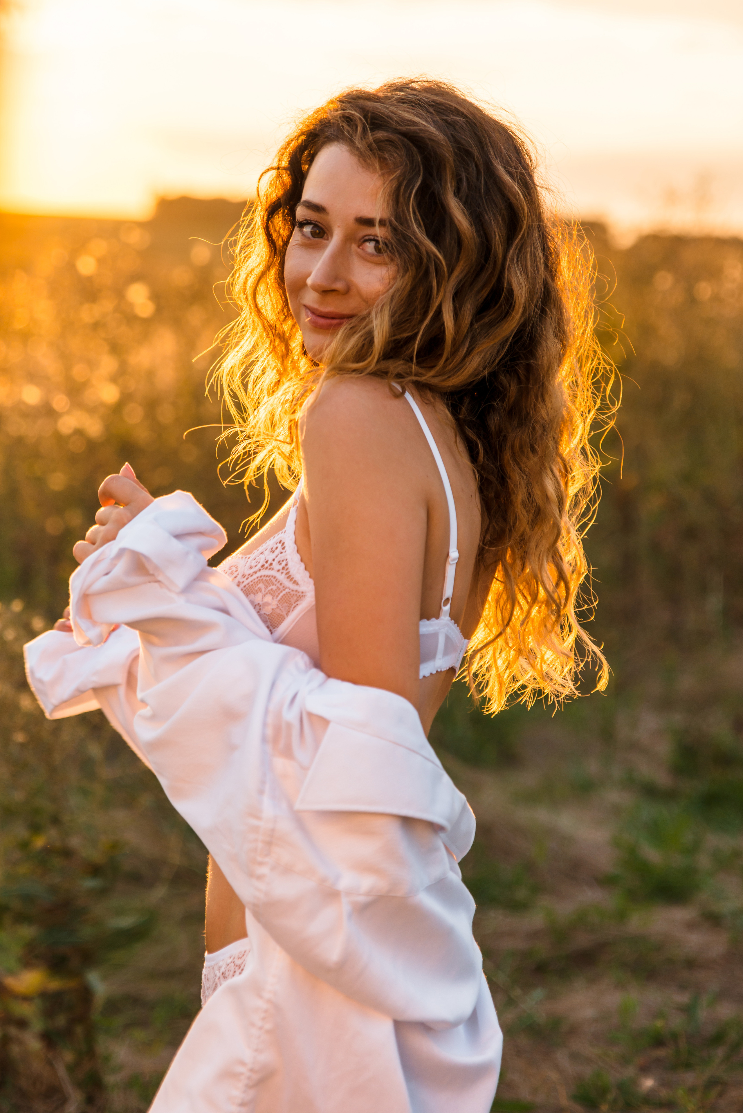 Закат и девушка. Свадебный и портретный фотограф в Белгороде Олеся Гавшина