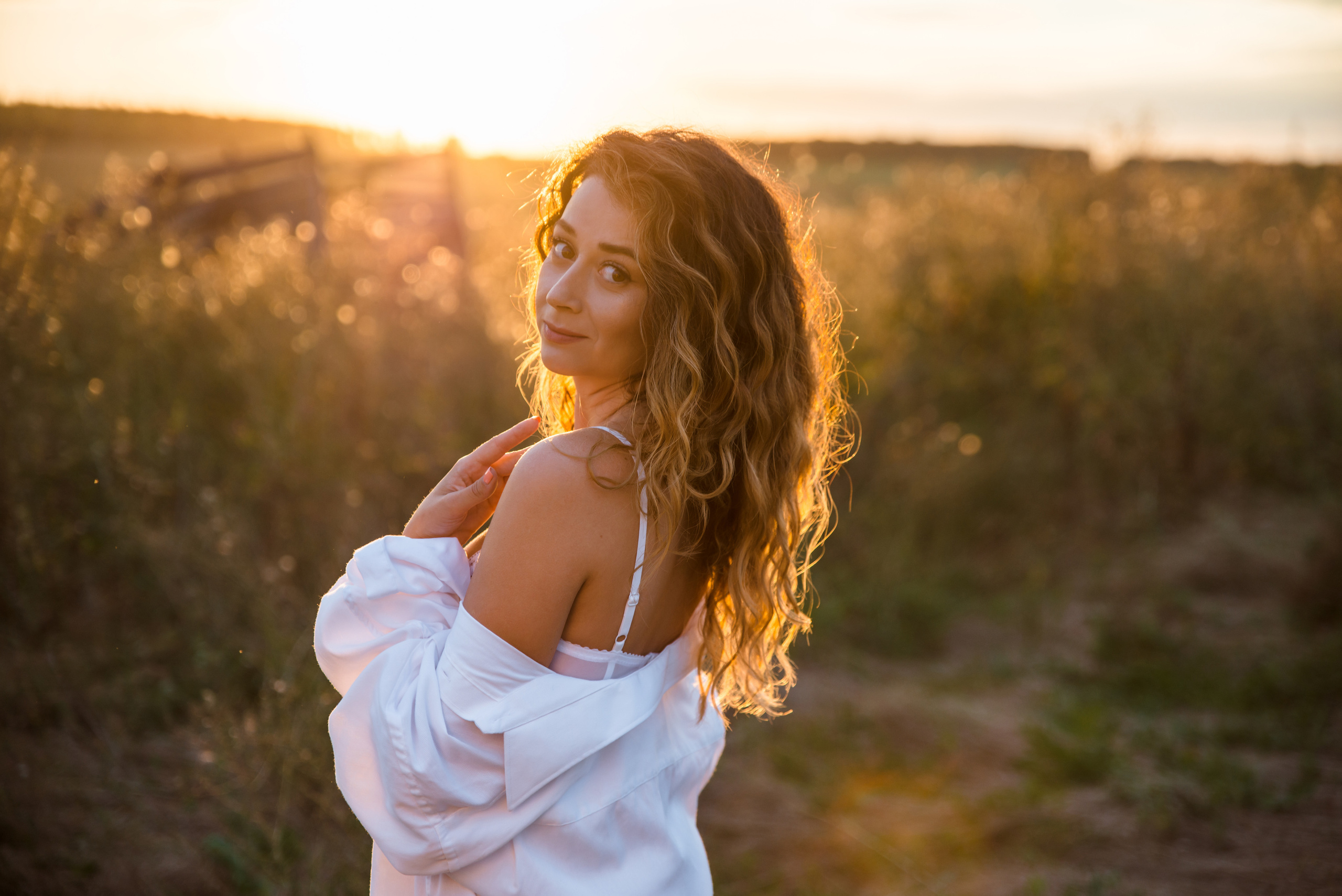 Закат и девушка. Свадебный и портретный фотограф в Белгороде Олеся Гавшина