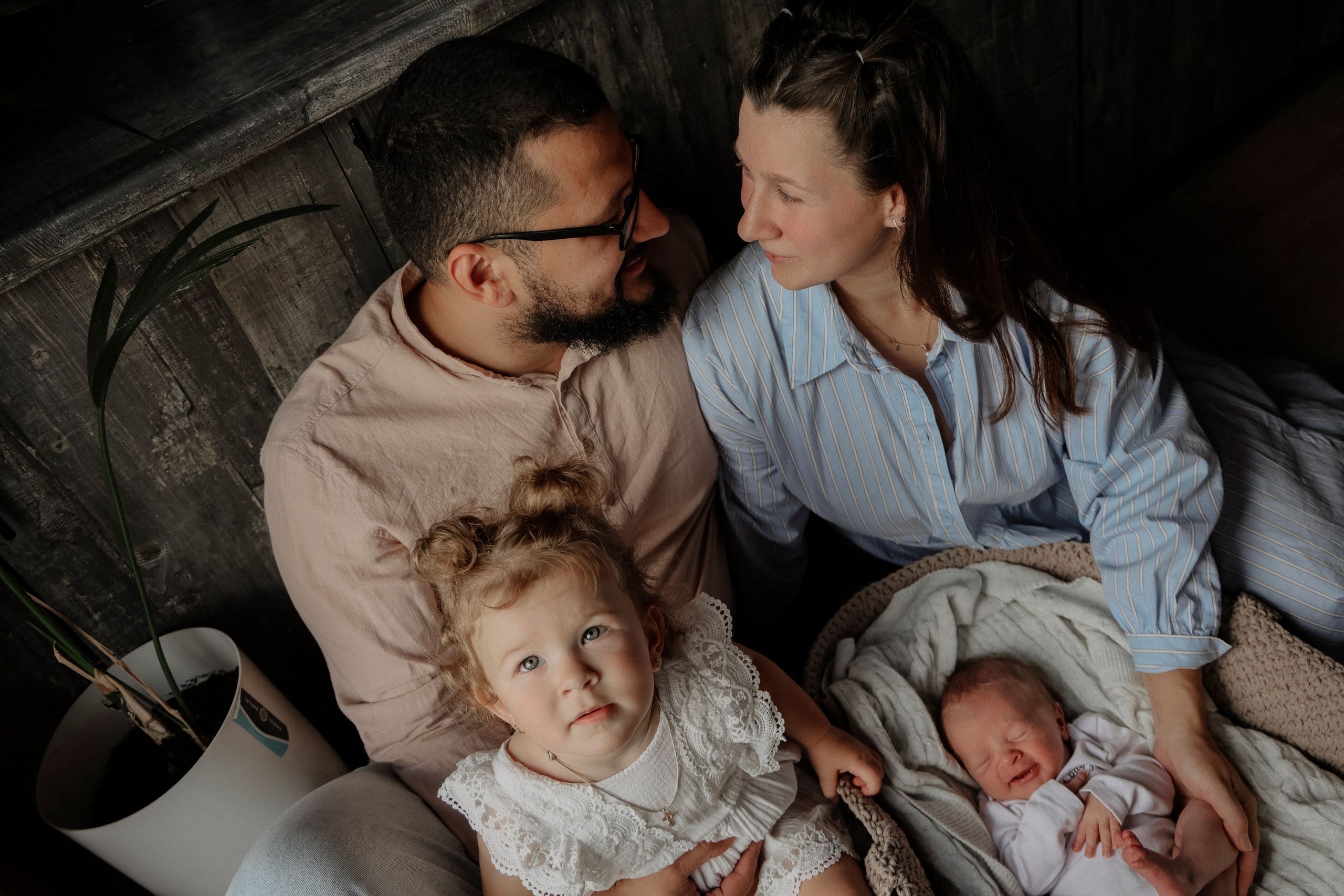 Настя Руслан София Ратмир. Фотограф новорожденных