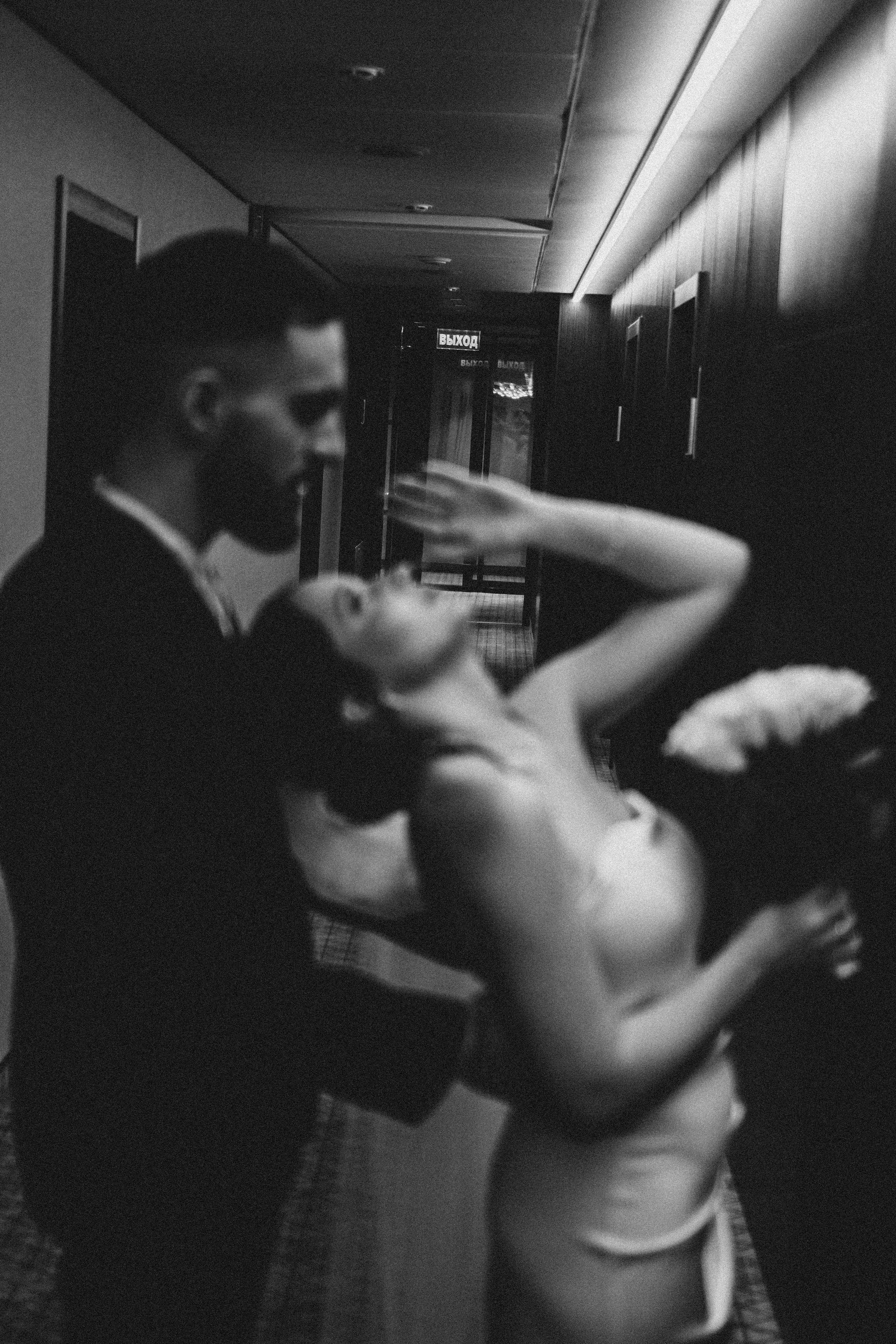 СВАДЕБНАЯ СЬЕМКА СБОРОВ ЖЕНИХА И НЕВЕСТЫ В ОТЕЛЕ И ТАКЖЕ ФОТОСЕССИИЯ В ОТЕЛЕЕ МЕГАПОЛИС БРЯНСК. Профессиональный фотограф, Санкт-Петербург — Виктория Богомолова