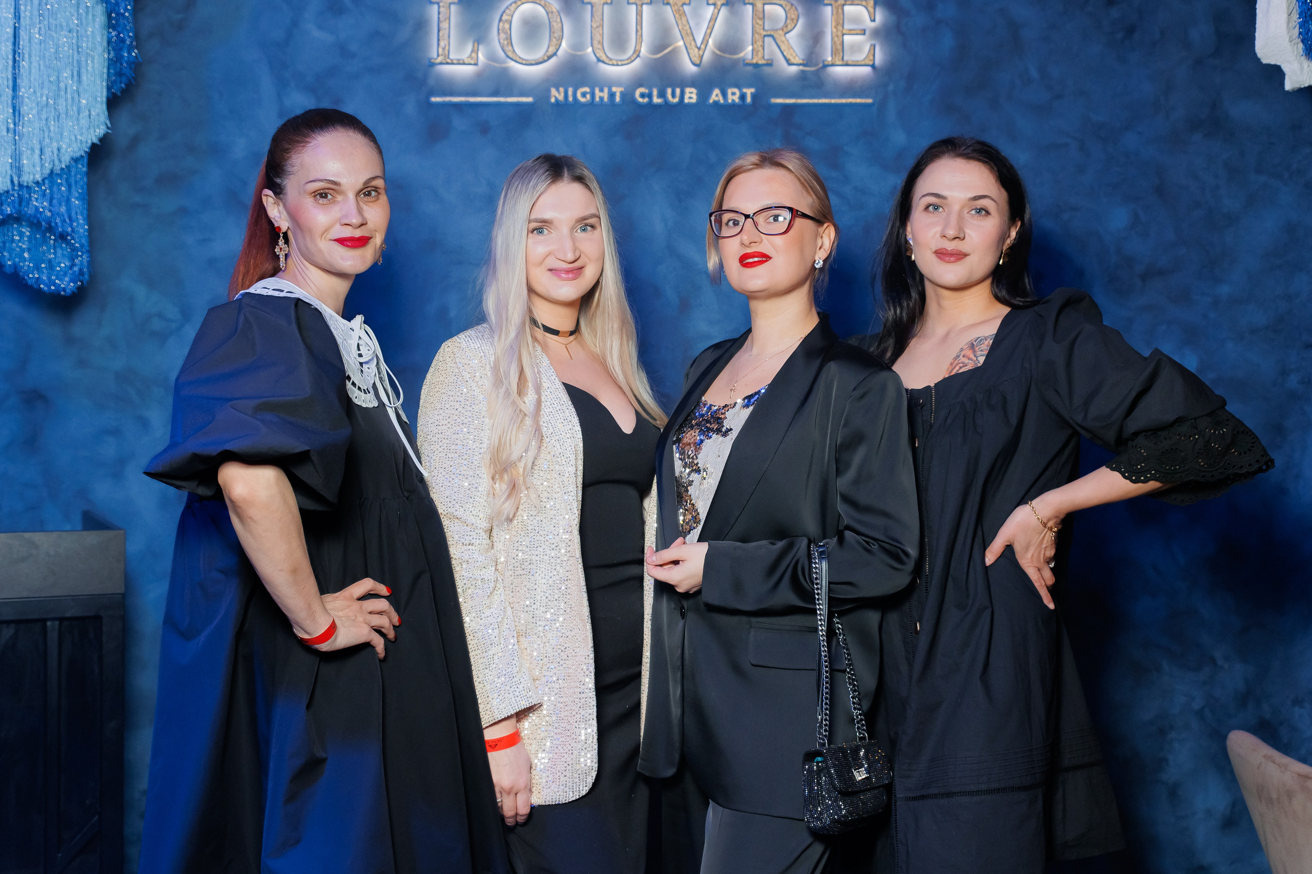 ЛУВР [Открытие Ночного клуба]. СВОИ. ФОТООТЧЕТЫ-СОБЫТИЯ-МЕСТА