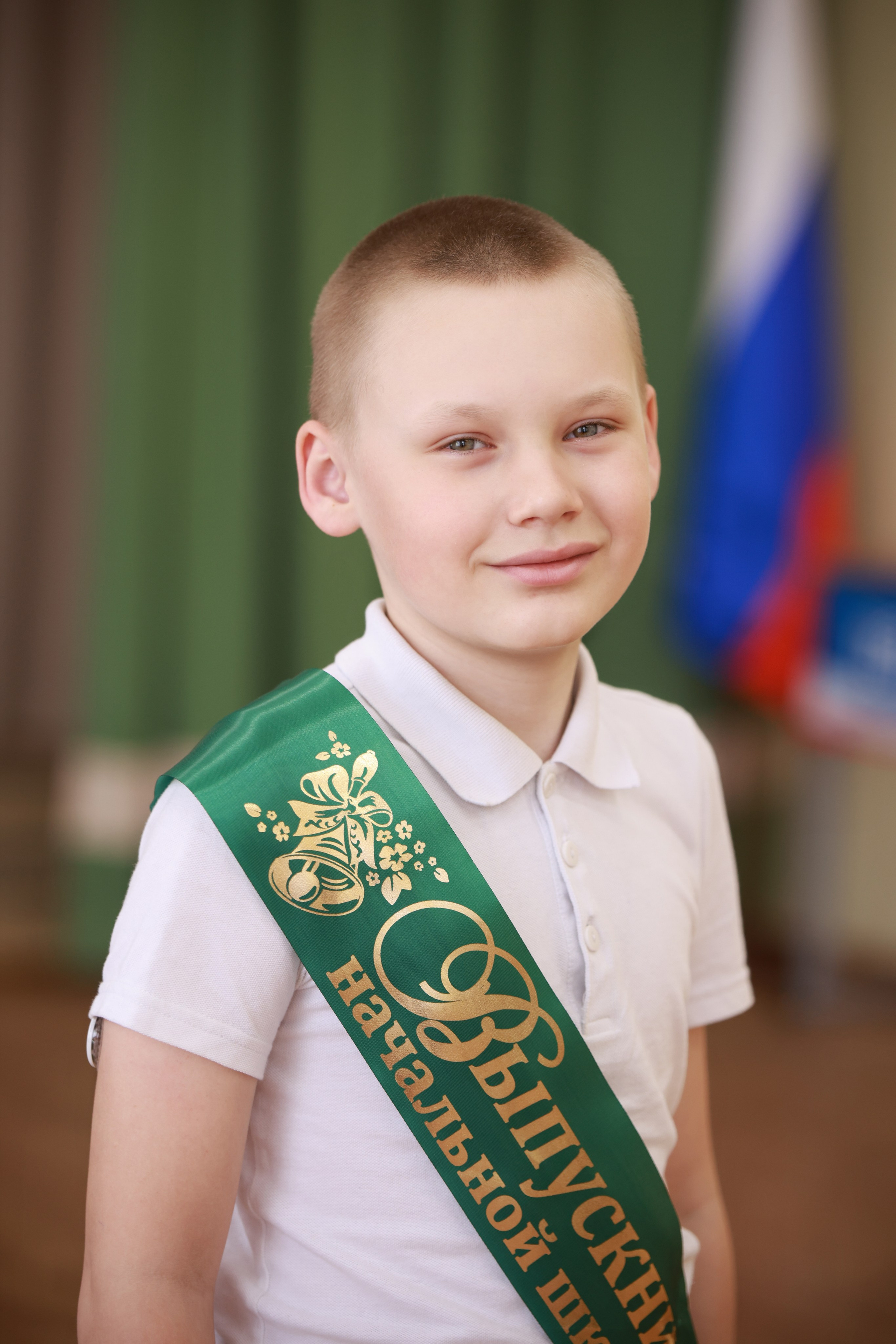 Выпускники 4 класс Школа № 2. Свадебный фотограф Михаил Александров