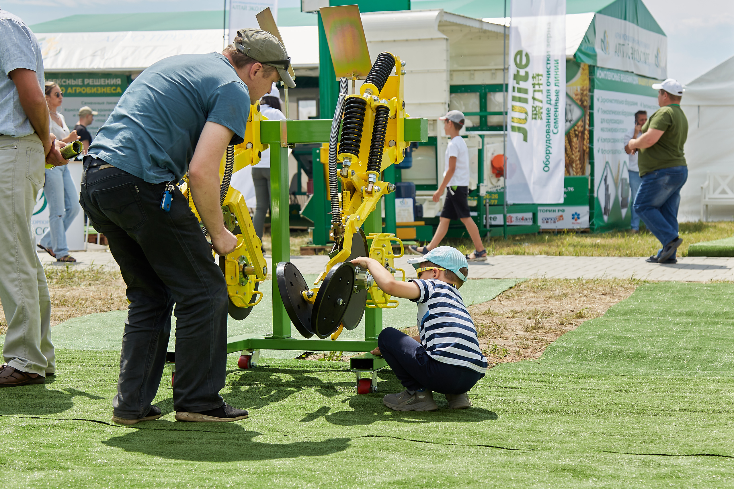 День Сибирского поля (АПК-Интех). Фотограф Барнаул Фатыхов Тимур