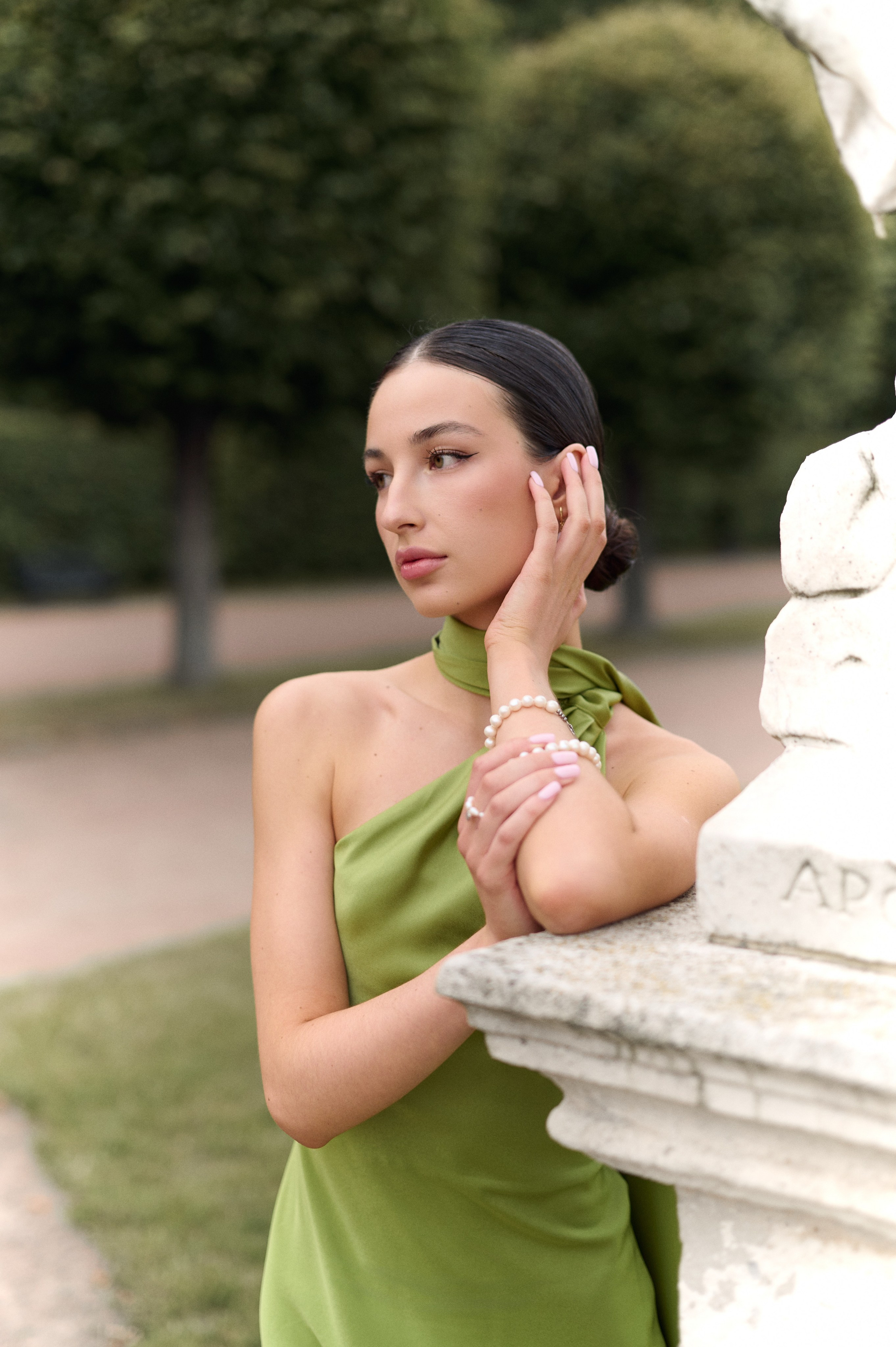 Индивидуальная женская фотосессия с искусственным светом