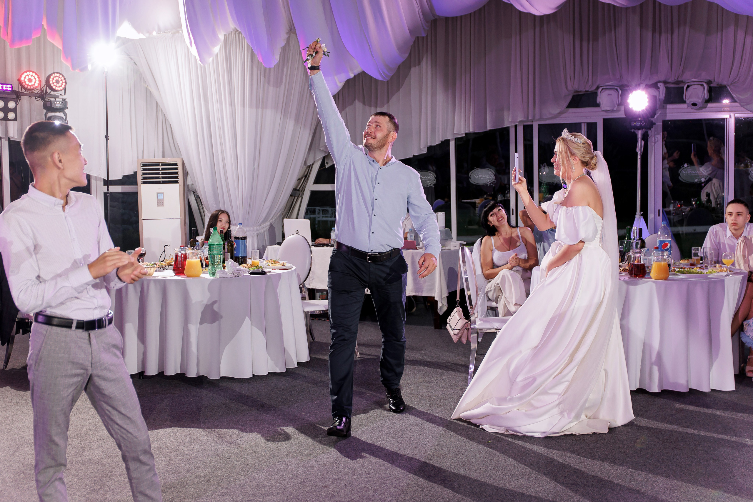 Екатерина и Евгений. Свадебный фотограф в Омске Яна Савина