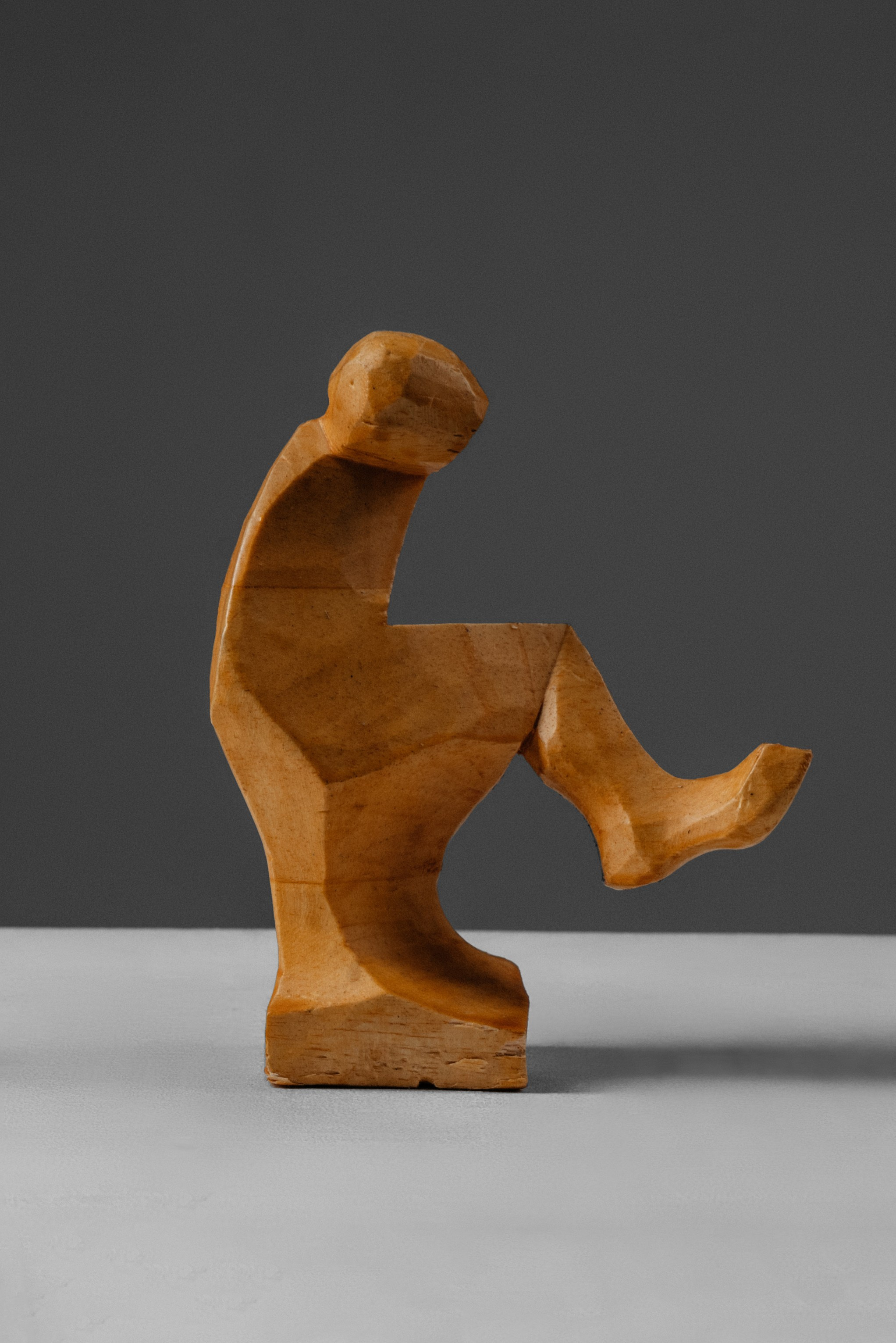 Скульптура "Мальчик", 2022 год, дерево 20*20*7