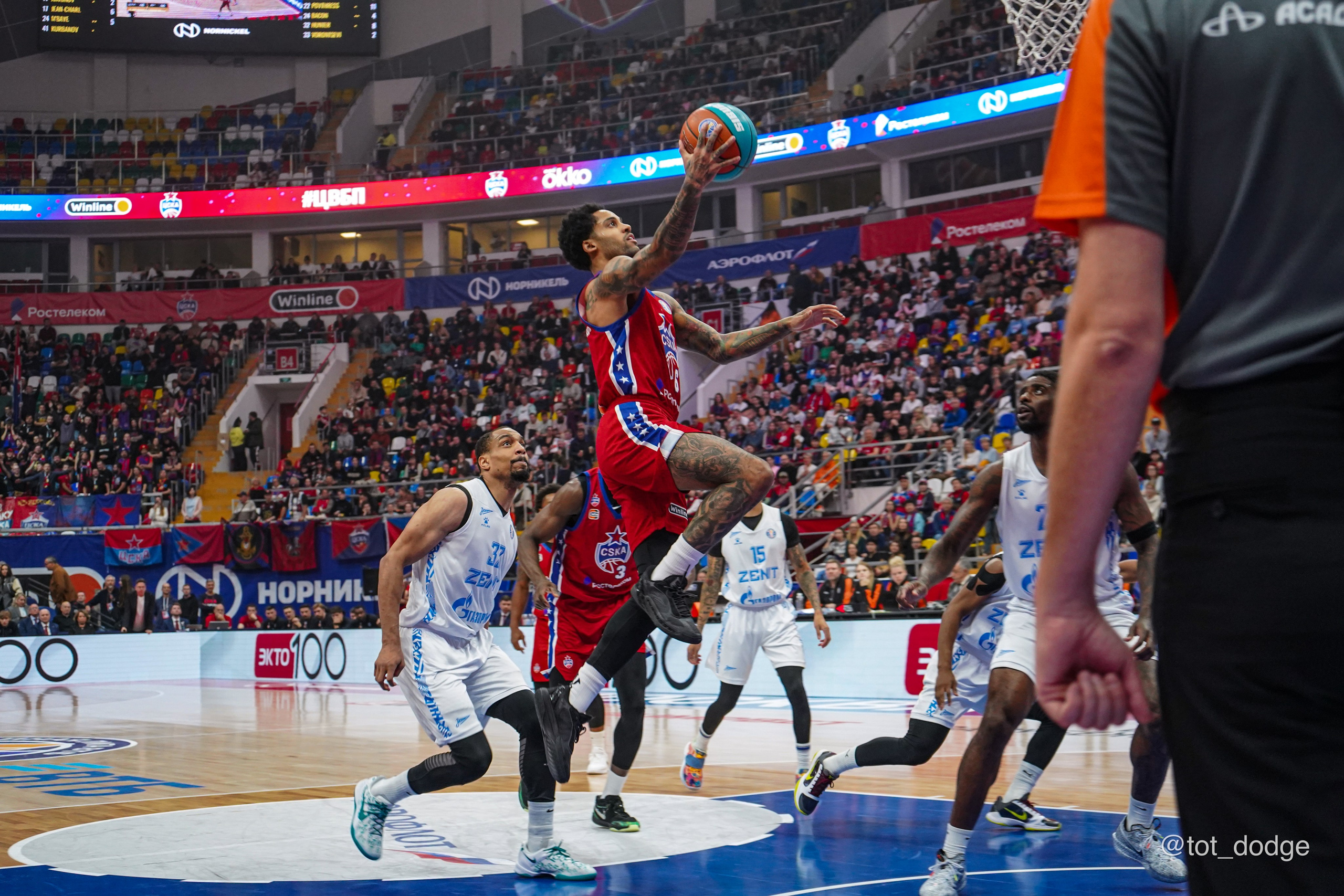 Баскетбол. ЦСКА-Зенит (13.10.24). Автомобильный фотограф Шакая Кирилл