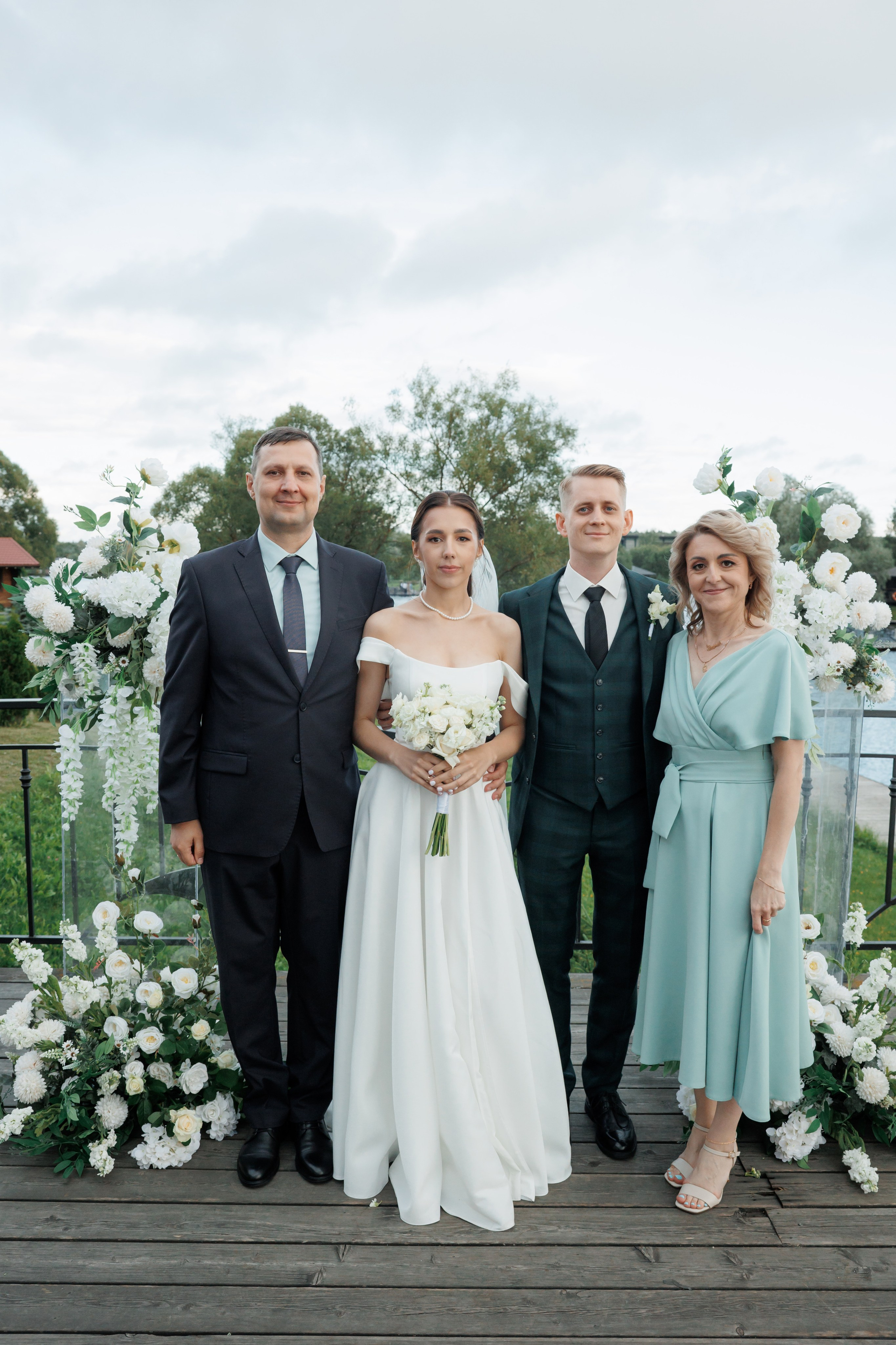 Регистрация в отеле Fish Point, ЗАГС Бутово, прогулка в Остафьево. Свадебный и репортажный фотограф (Москва, Королев и другие)