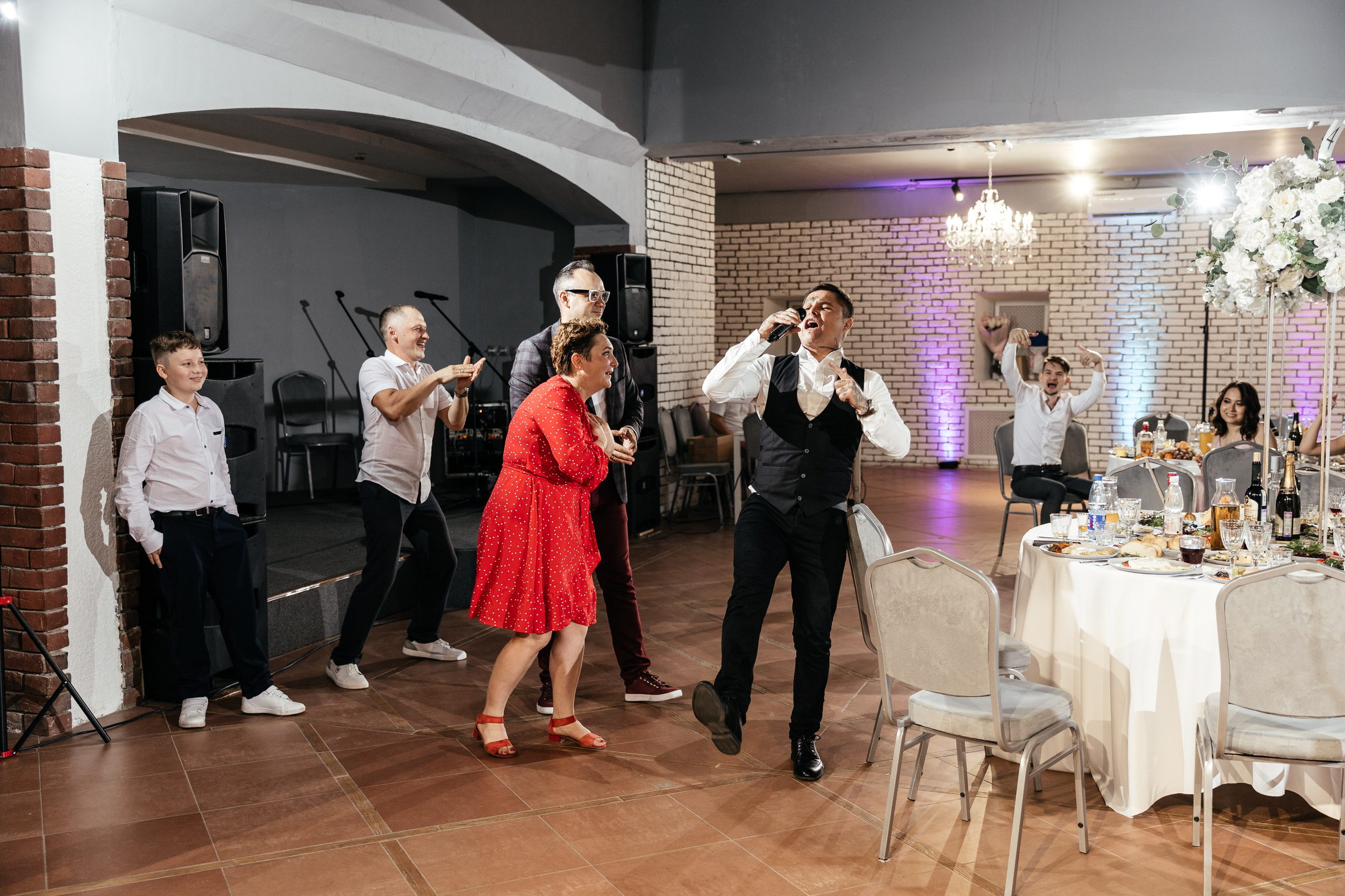 Свадебный фотограф Уфа — Руслан ГабдлисламовЖивые эмоции, красивые кадры, воспоминания на всю жизнь.Работаю по всей Республике Башкортоста. Свадебный фотограф Уфа Руслан Габдлисламов