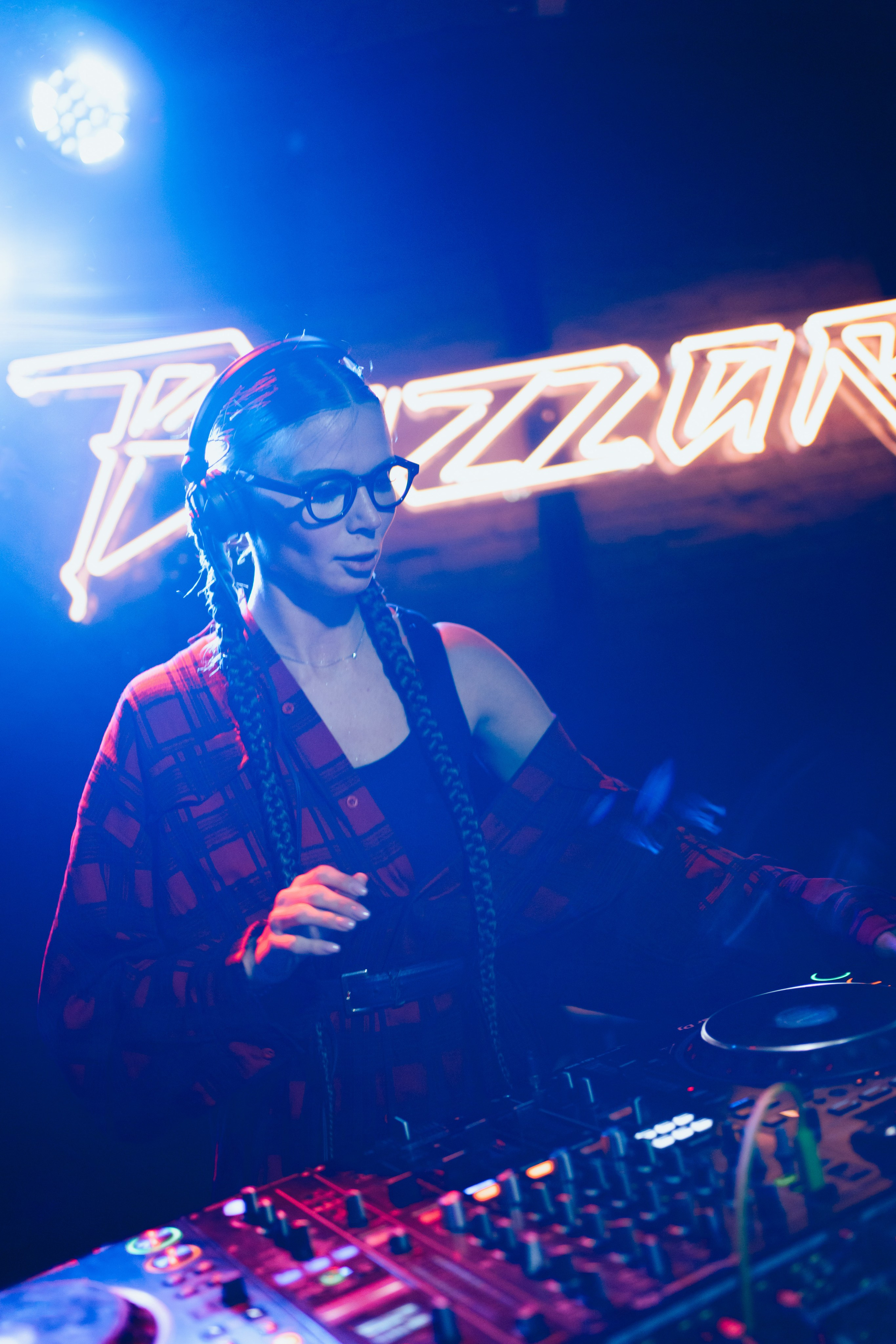 SO STRIP // Woman's moment. Репортажный фотограф в Казани Виктория Трунова