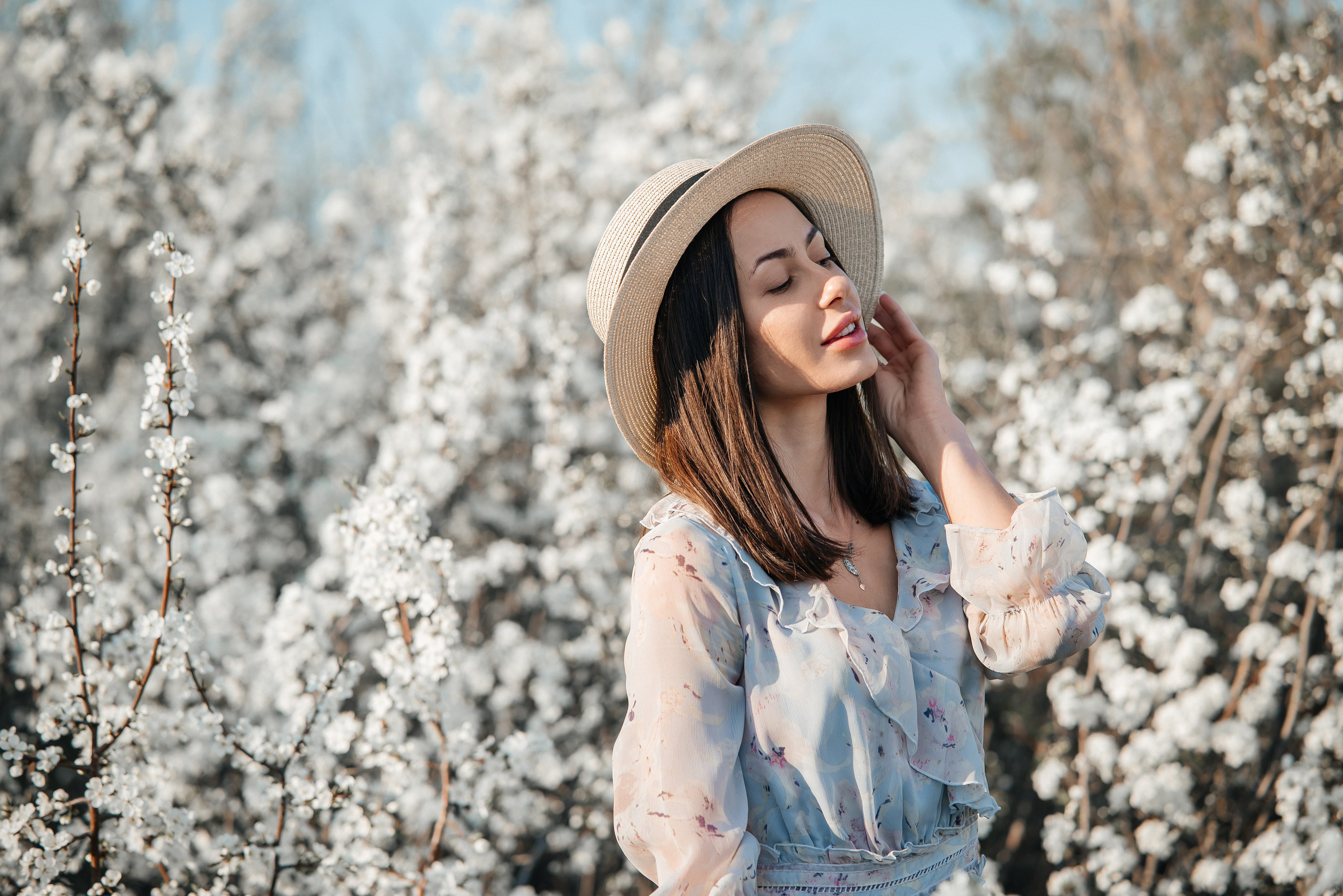 Яна. Школьный фотограф в Валуйках. Фотосессии для выпускников и изготовление выпускных альбомов в городе Валуйки и в Белгородской области