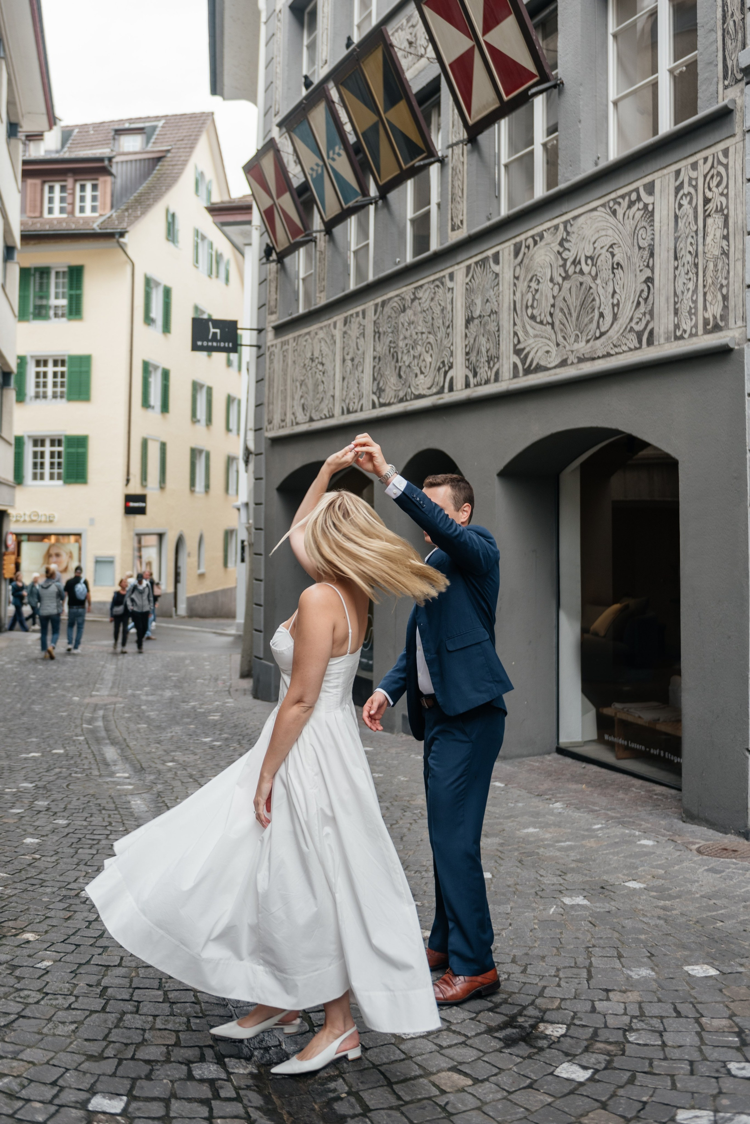 Rachel & Sky (Lucerne). Photographer in Interlaken area