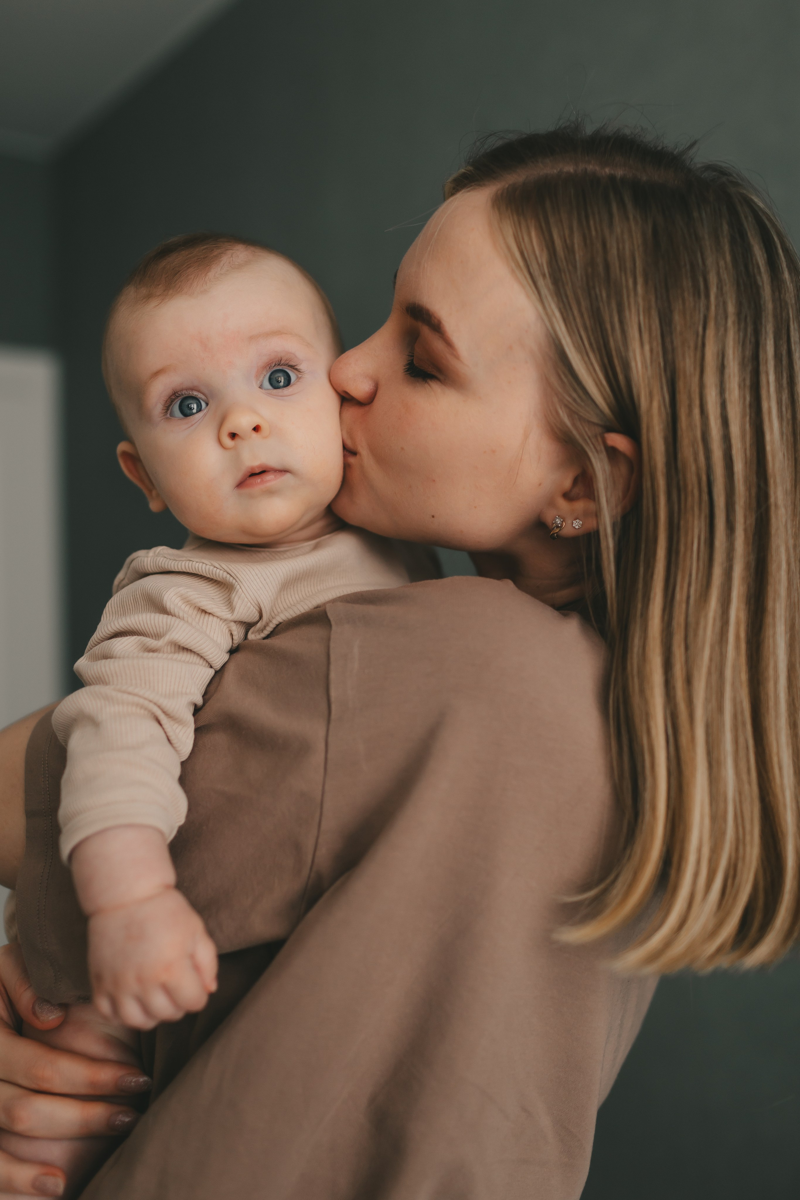 Женя, Юля и Вероника (домашняя фотосессия). Семейный и детский фотограф и видеограф в Москве, Дрокина Наталья