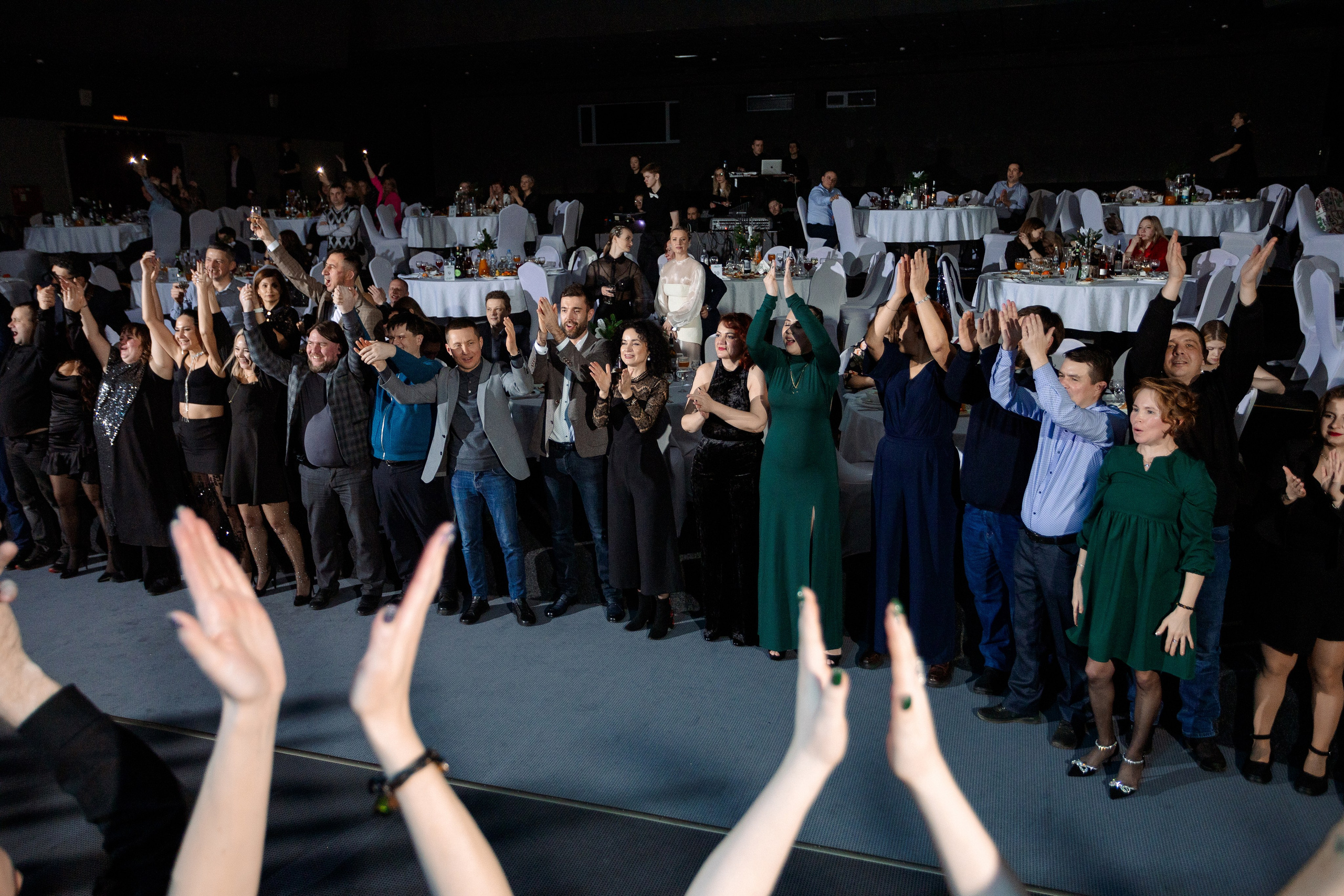 РЕПОРТАЖ: НОВЫЙ ГОД В ДК МЕТАЛЛУРГ. Профессиональный фотограф в Ижевске Леша Петров