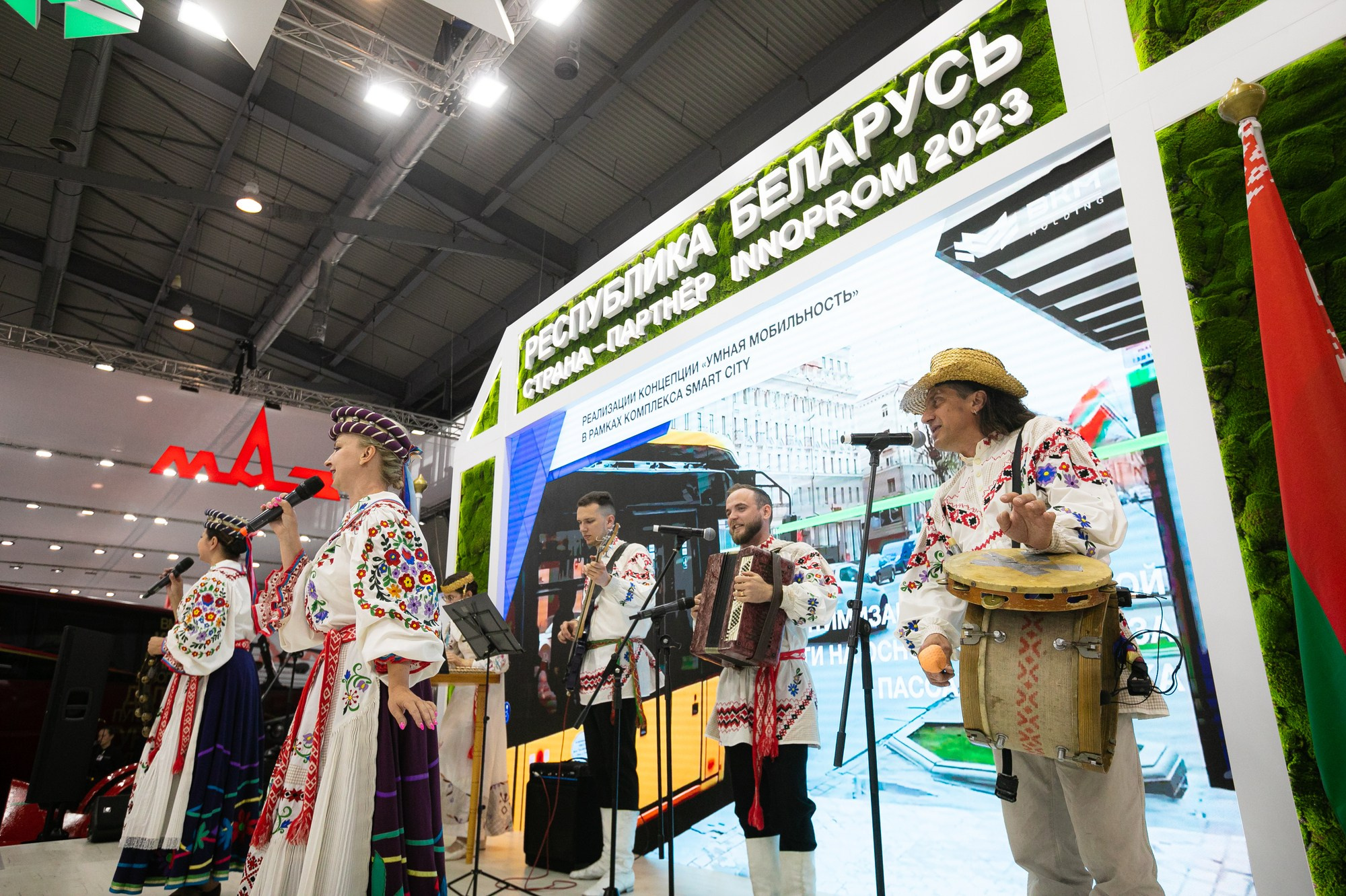 Иннопром 2024 в Екатеринбурге: Главные события и перспективы. Свадебный фотограф в Москве | Антон Матвеев