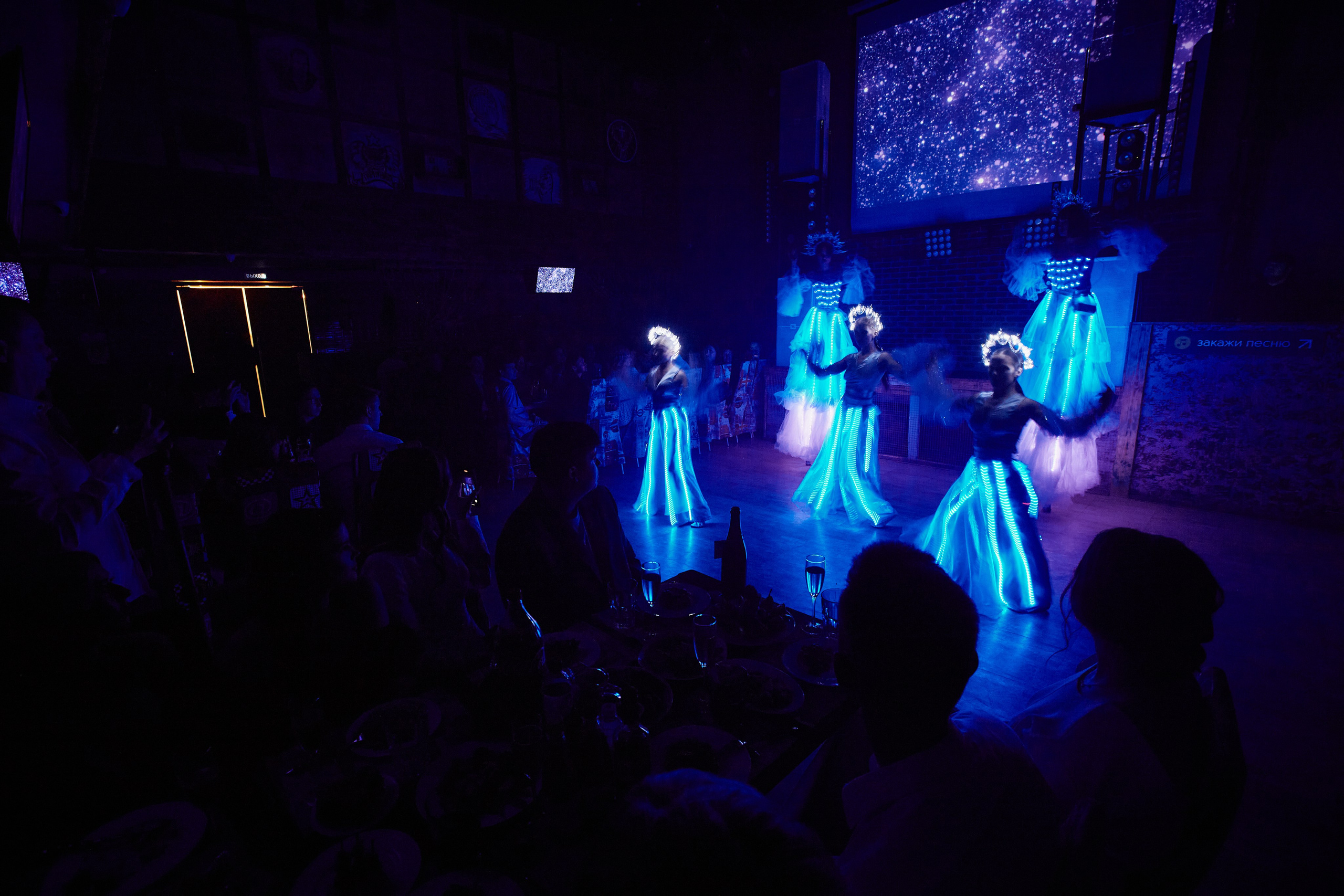 Выпускной 11 класс. Ваш фотограф Антон Колташов город Курган Тюмень Челябинск Екатеринбург