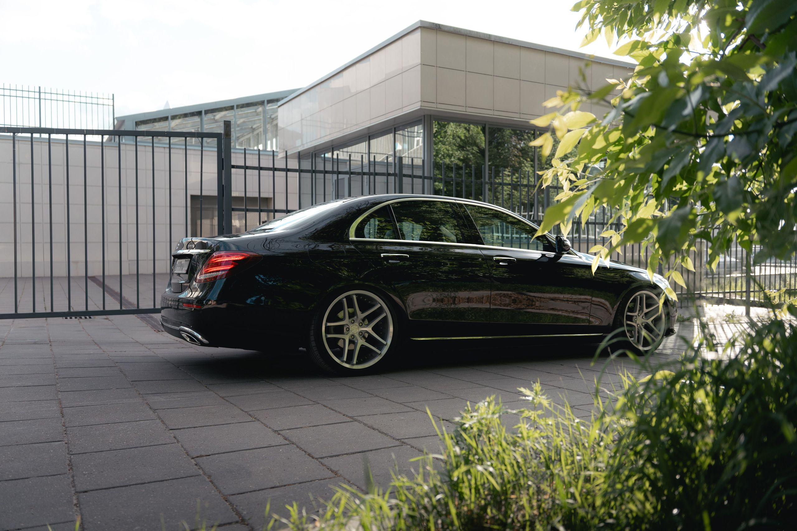 Фотографии Mercedes-Benz E-class
