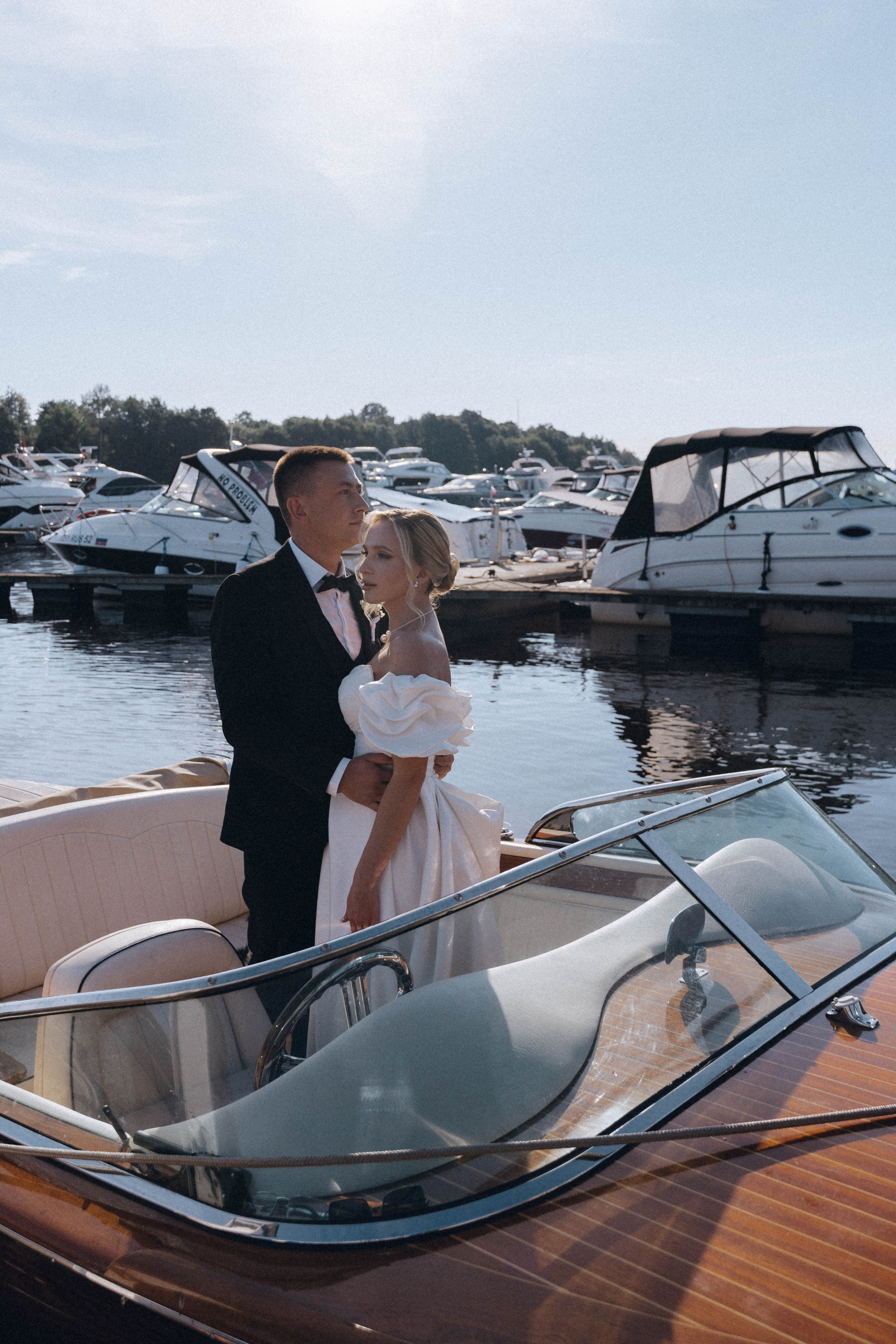 СВАДЕНБНАЯ СЬЕМКА НА КАТЕРЕ ПО КАНАЛАМ САНКТ-ПЕТЕРБУРГА И В АКВАТОРИИ НЕВЫ. Профессиональный фотограф, Санкт-Петербург — Виктория Богомолова