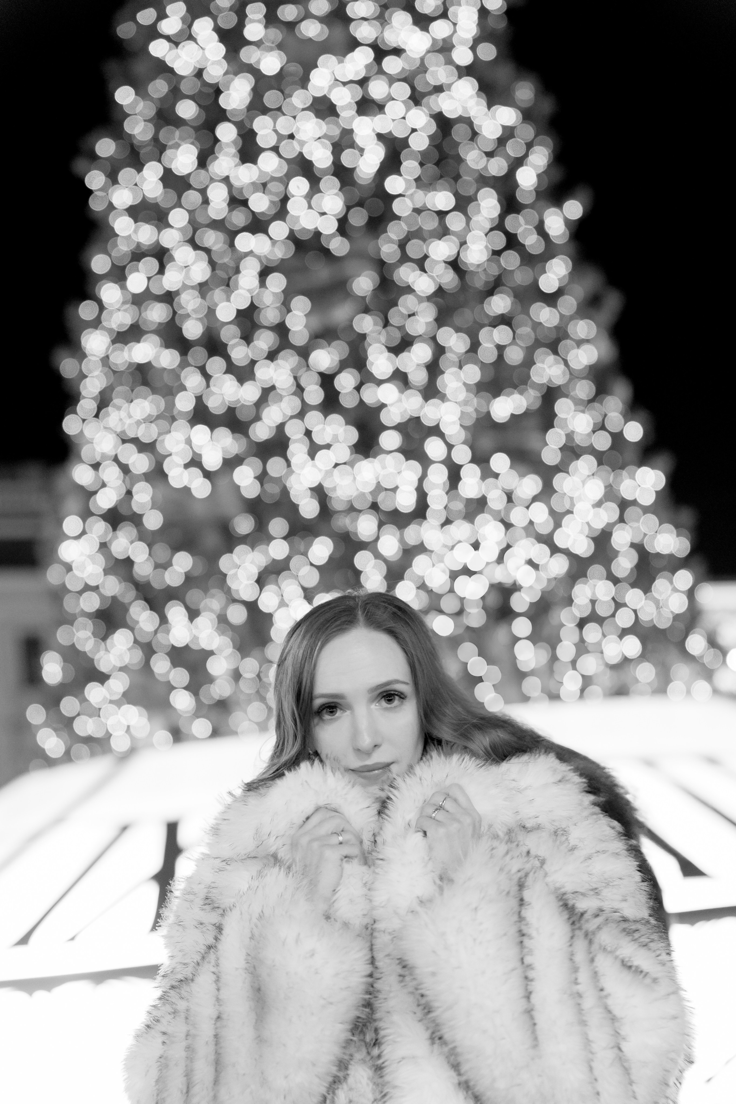 ПРОГУЛКА НА МАНЕЖНОЙ ПЛОЩАДИ ДЛЯ ДЕВУШКИ ПЕРЕД НОВЫМ ГОДОМ (НОВОГОДНЯЯ ФОТОСЕССИИЯ НА МАНЕЖНОЙ ПЛОЩАДИ). Профессиональный фотограф, Санкт-Петербург — Виктория Богомолова