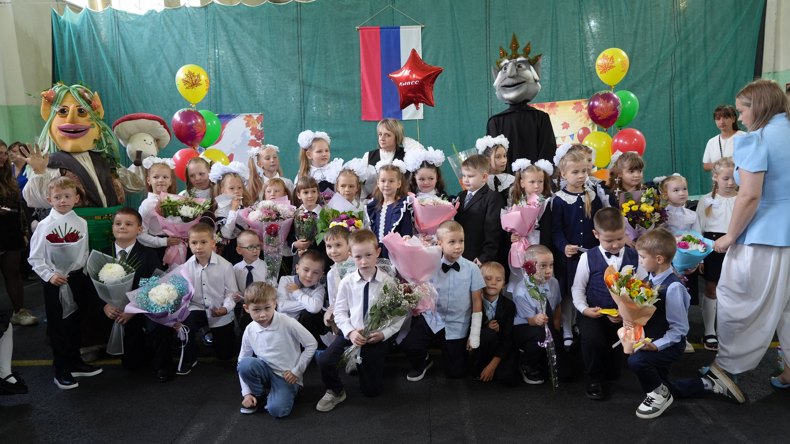 2026 1 Сентября Школа 36 Рыбинск торжественная линейка