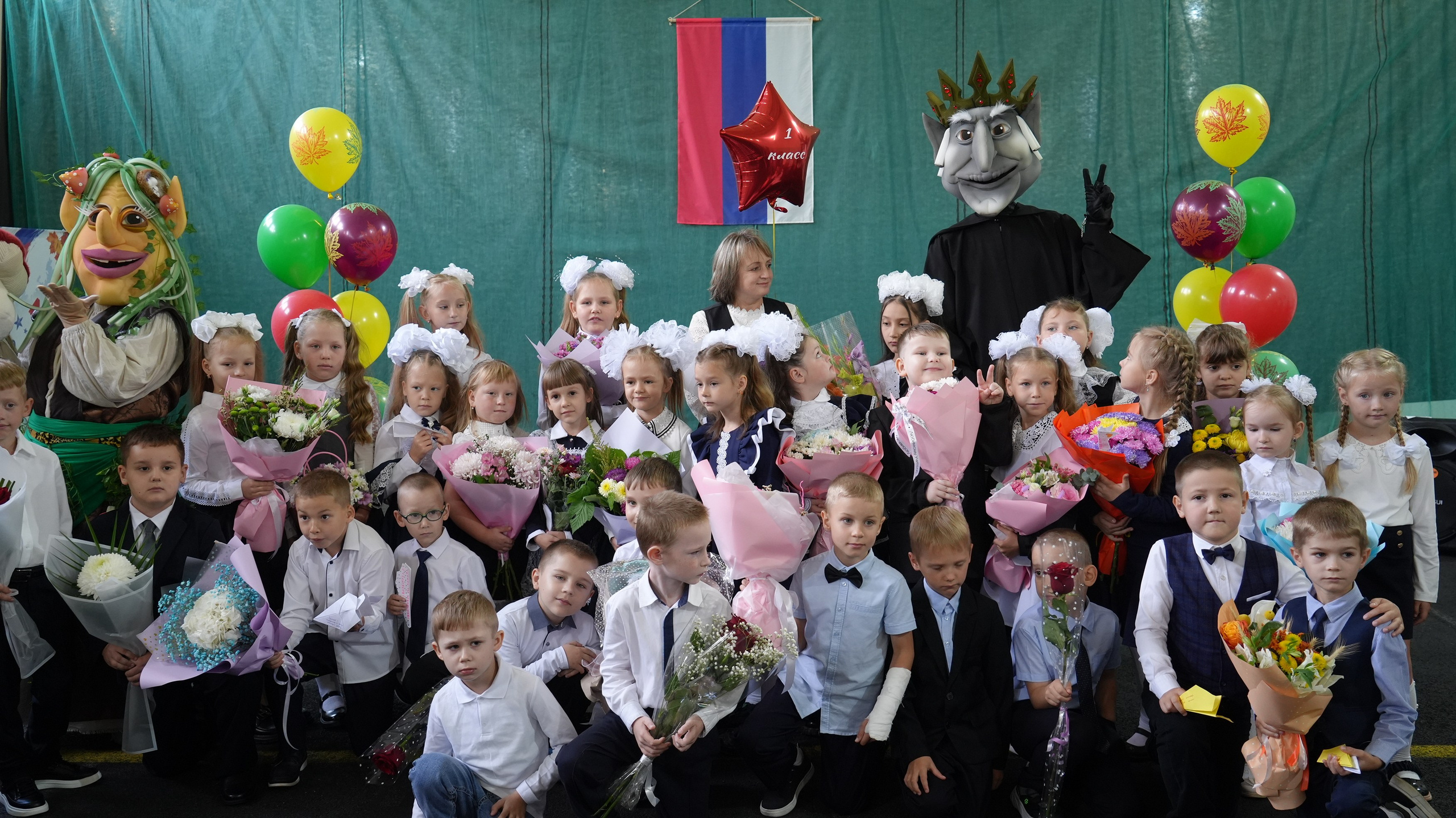 2026 1 Сентября Школа 36 Рыбинск торжественная линейка