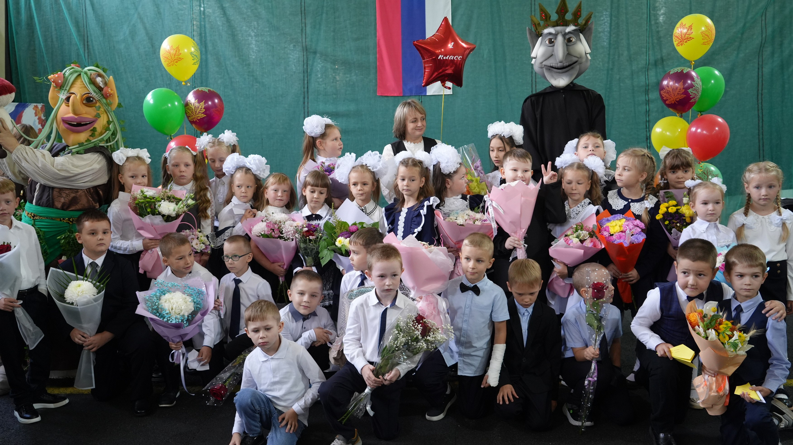 2026 1 Сентября Школа 36 Рыбинск торжественная линейка