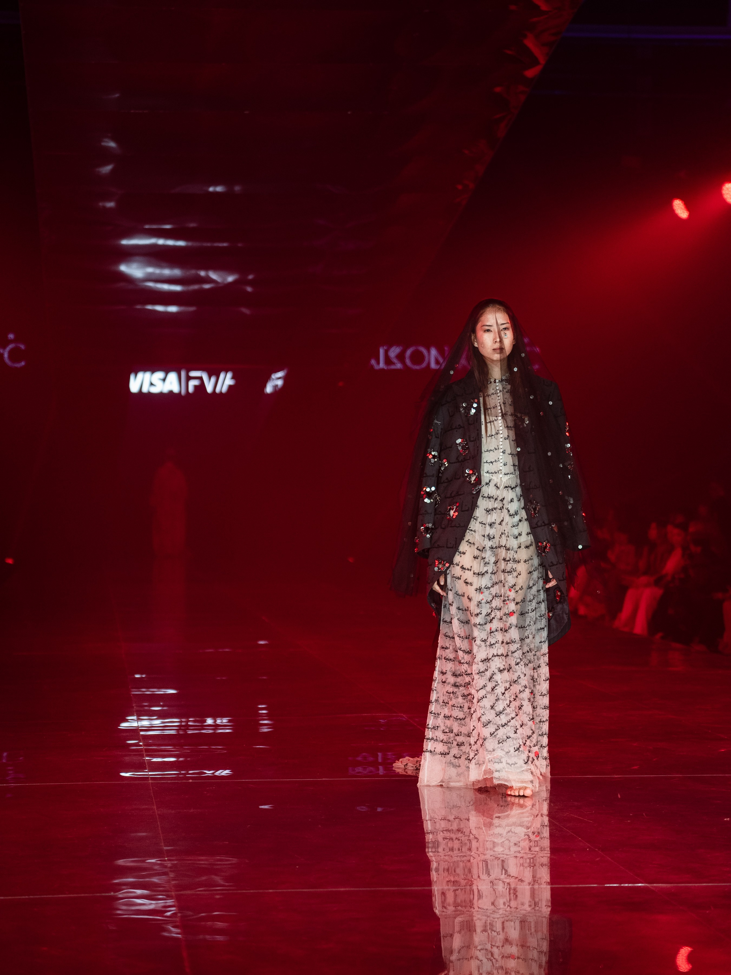 Visa Fashion week Maison Artc. Сайт Алматинского НЮ АРТ, будуар и фэшн фотографа Дениса Карпенко